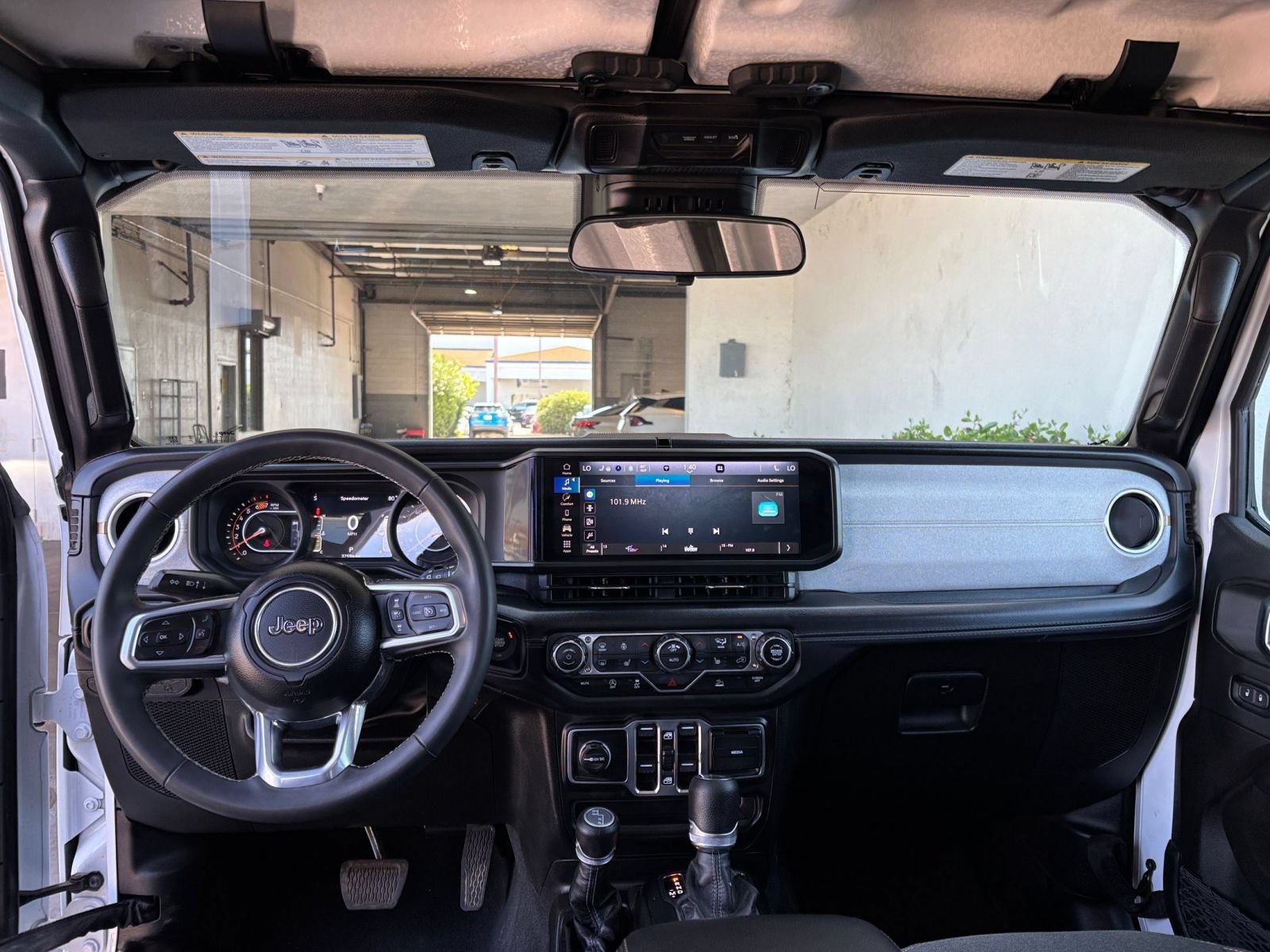 Thumbnail: 2025 Jeep Wrangler - 32