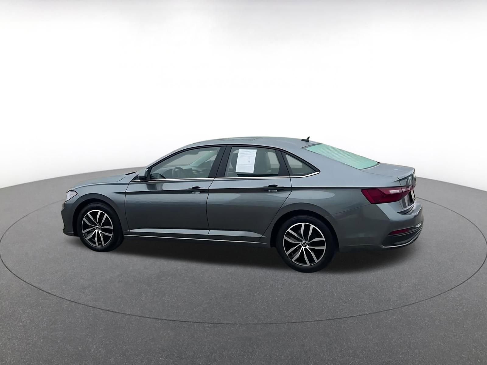 Thumbnail: 2025 Volkswagen Jetta - 10