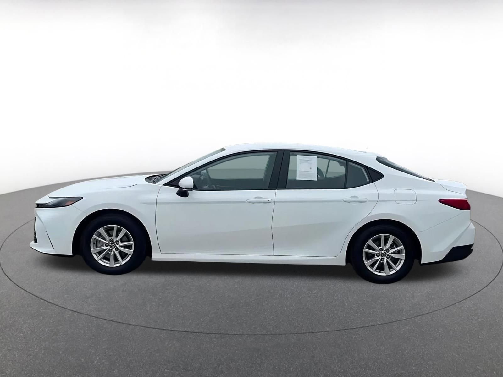 Thumbnail: 2025 Toyota Camry - 9