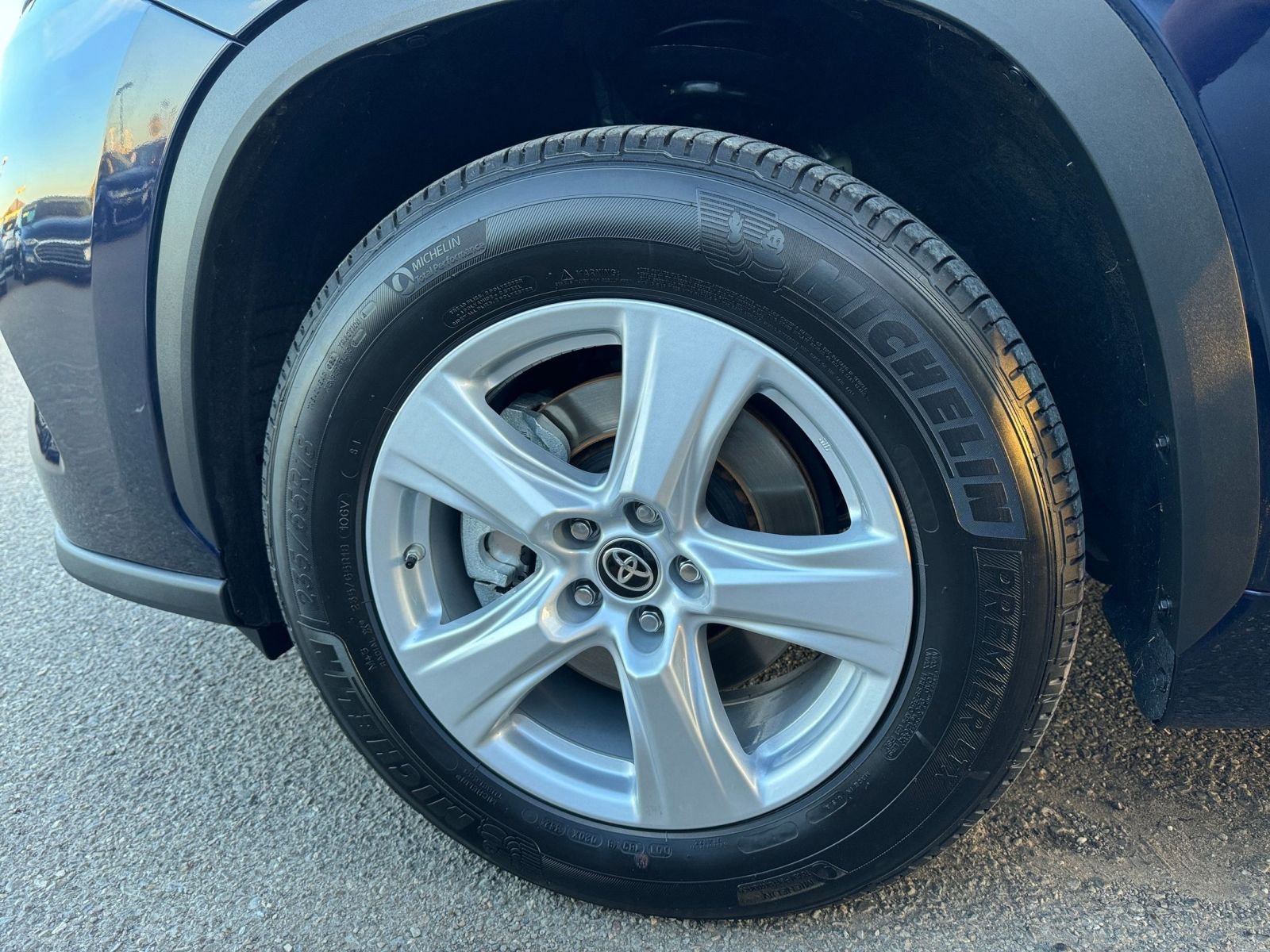 Thumbnail: 2025 Toyota Highlander - 30