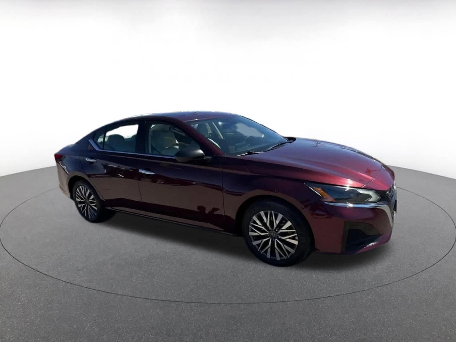 Thumbnail: 2025 Nissan Altima - 2