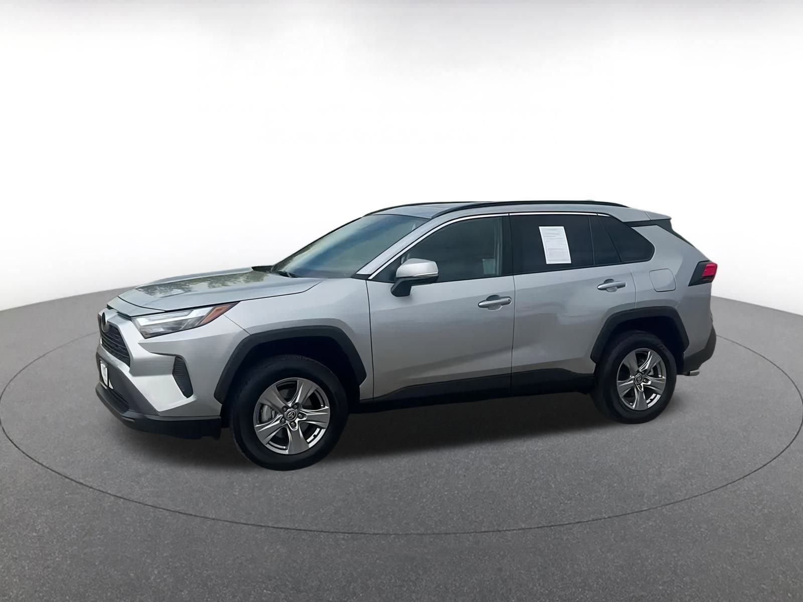 Thumbnail: 2025 Toyota RAV4 - 8
