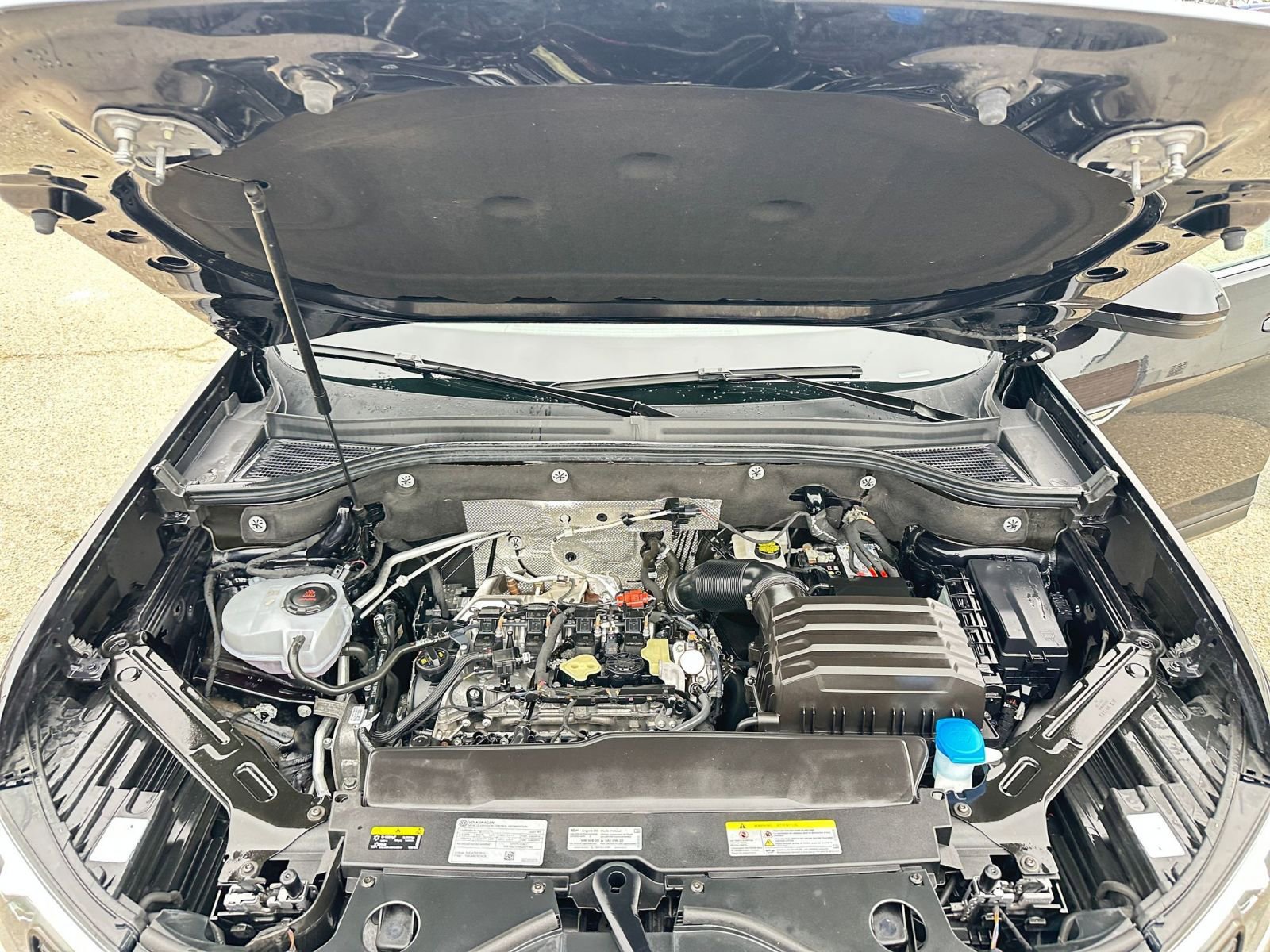 Thumbnail: 2025 Volkswagen Atlas - 32