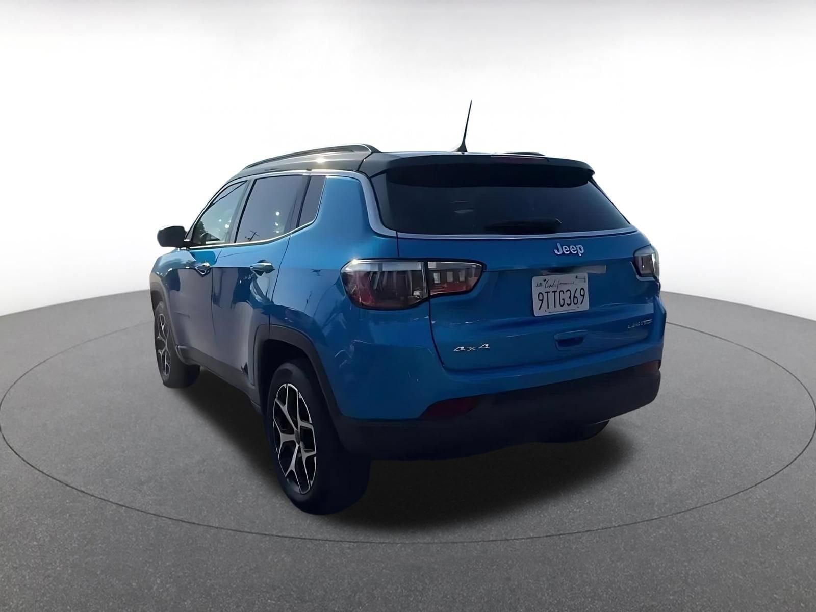 Thumbnail: 2025 Jeep Compass - 11