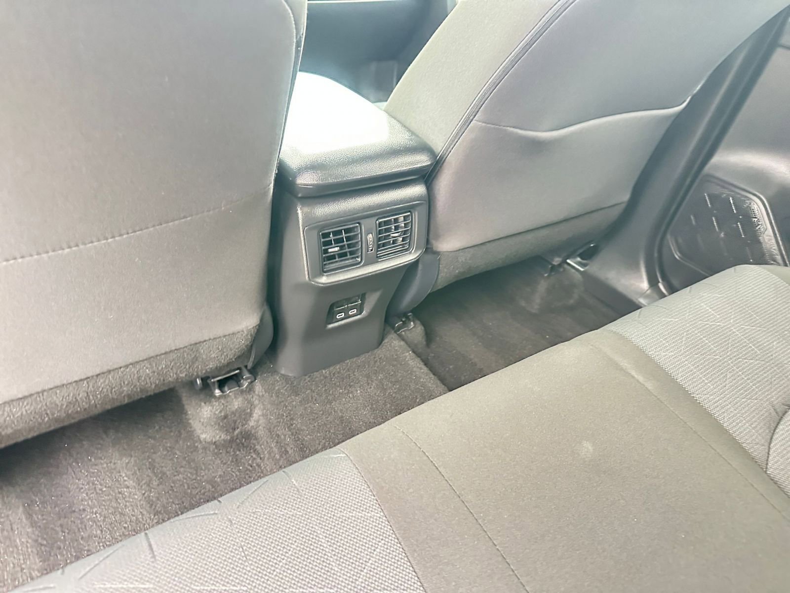 Thumbnail: 2025 Toyota RAV4 - 24