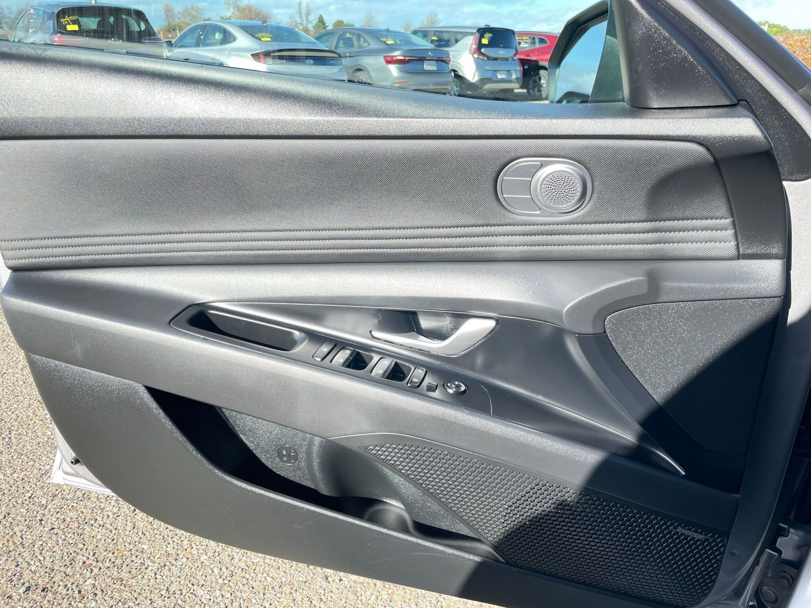 Thumbnail: 2025 Hyundai Elantra - 20