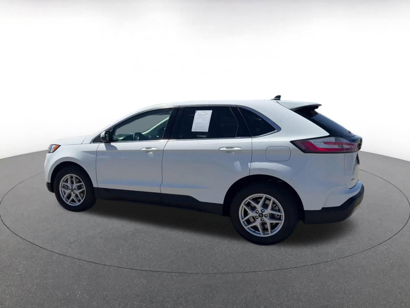 Thumbnail: 2024 Ford Edge - 10
