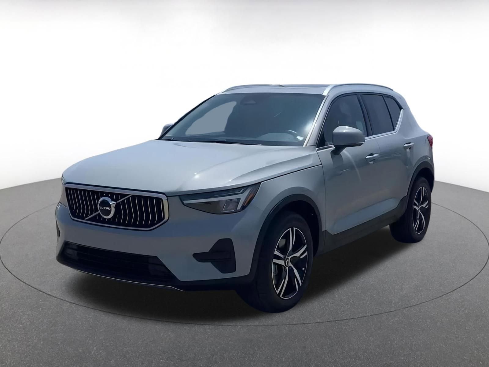 Thumbnail: 2024 Volvo XC40 - 6