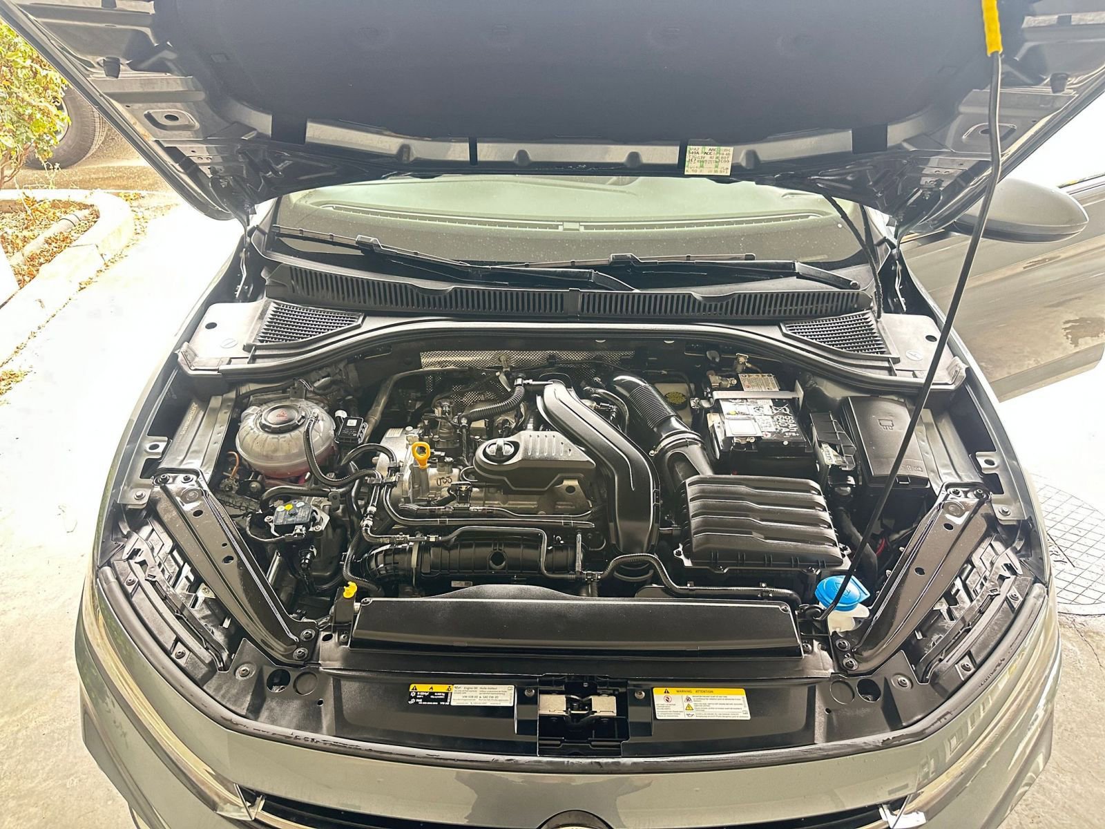 Thumbnail: 2025 Volkswagen Jetta - 32