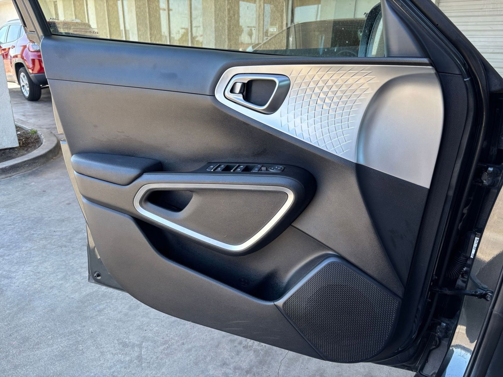 Thumbnail: 2025 Kia Soul - 18