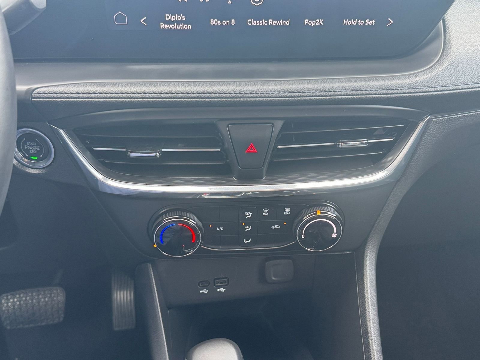 Thumbnail: 2025 Buick Encore GX - 18