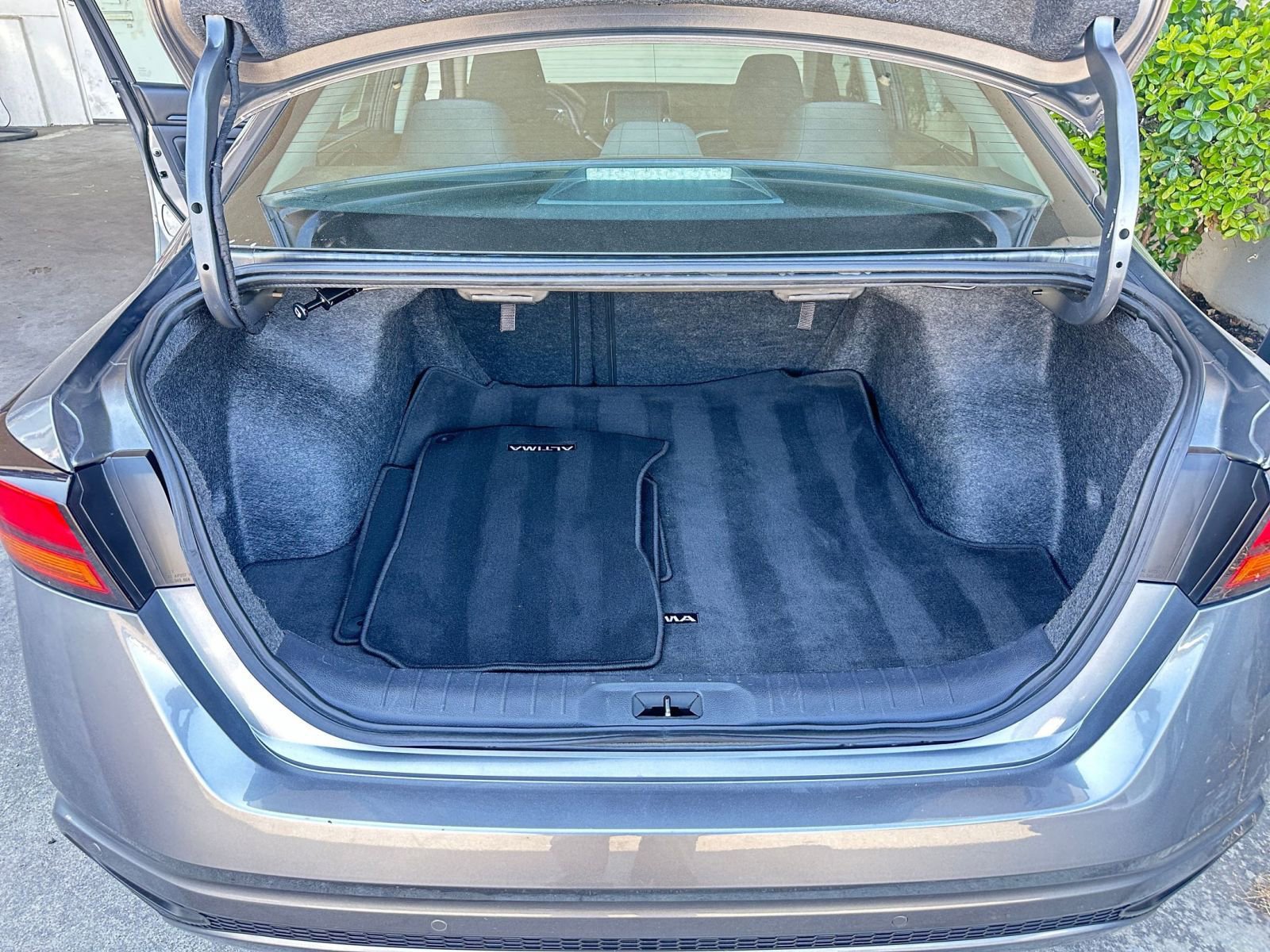 Thumbnail: 2024 Nissan Altima - 31