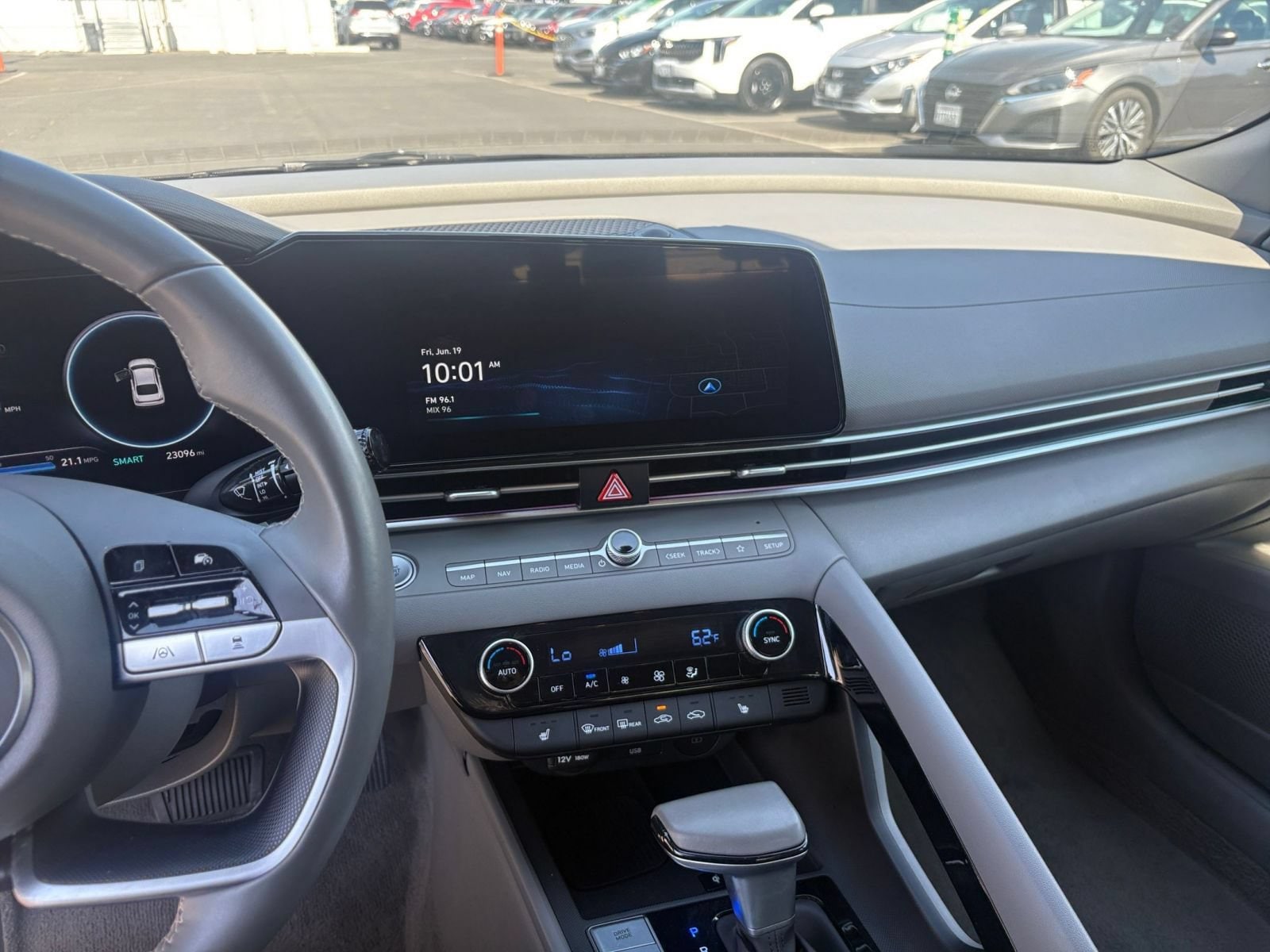 Thumbnail: 2025 Hyundai Elantra - 16