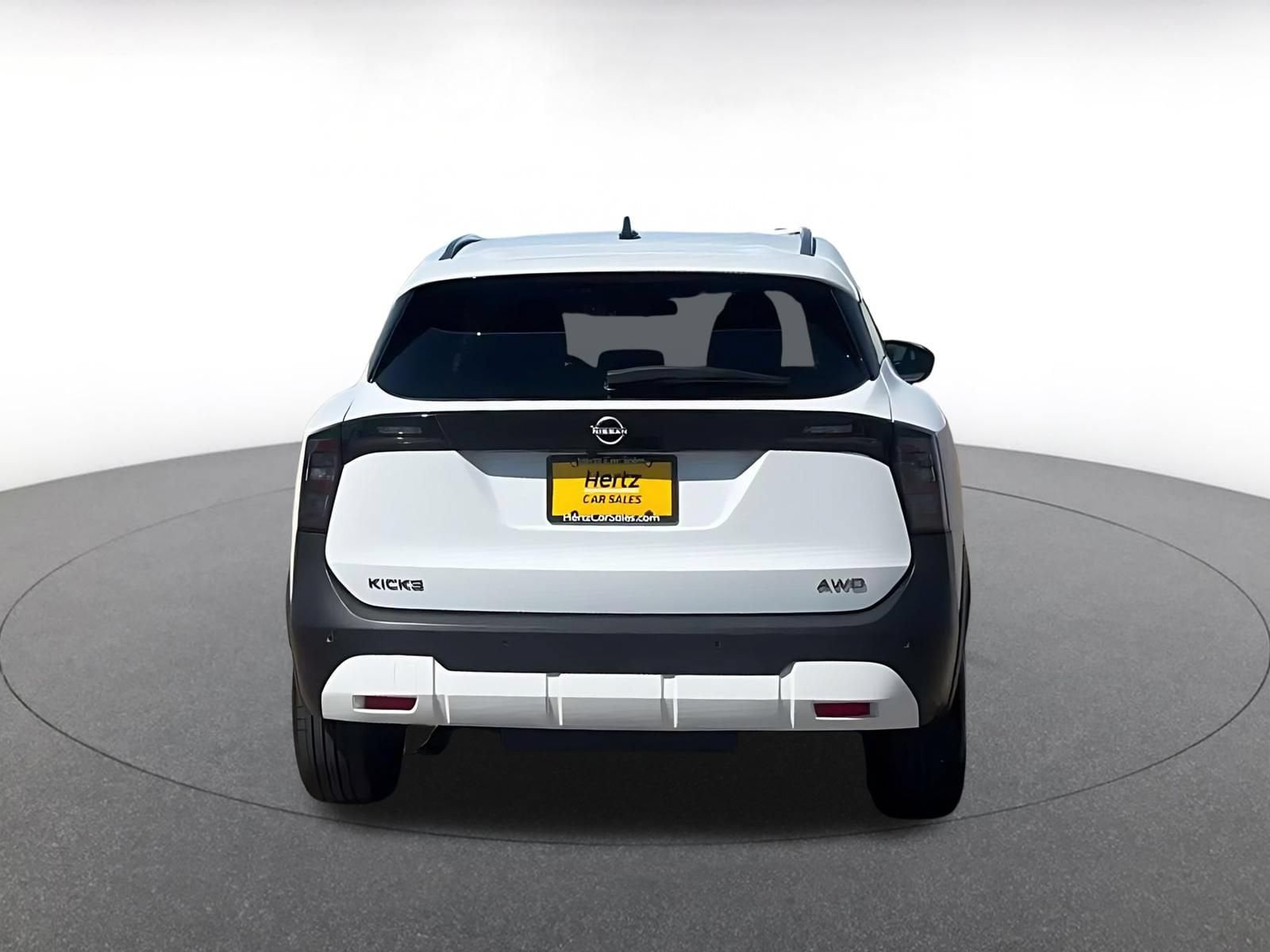 Thumbnail: 2026 Nissan Kicks - 12