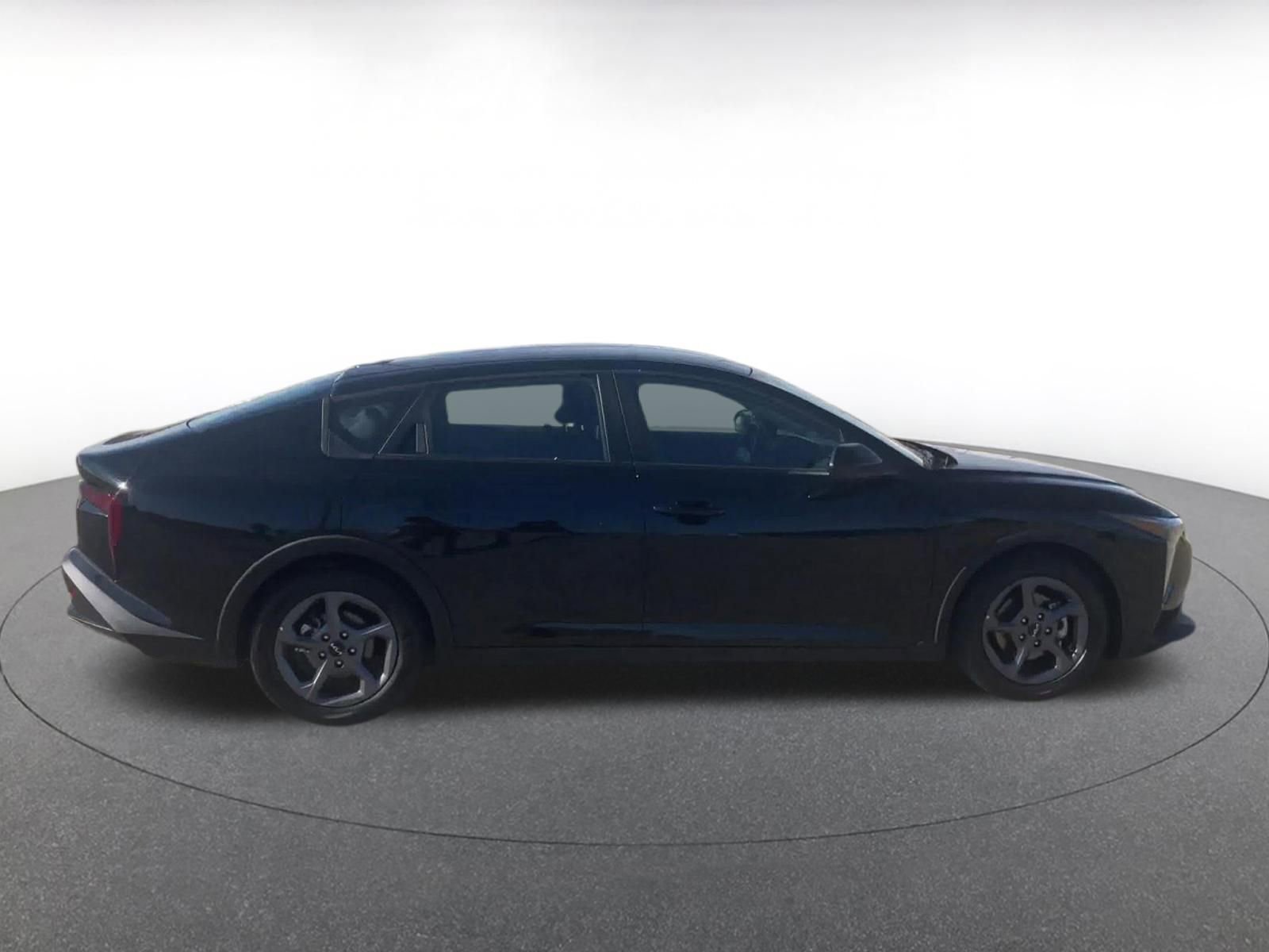 Thumbnail: 2025 Kia K4 - 16