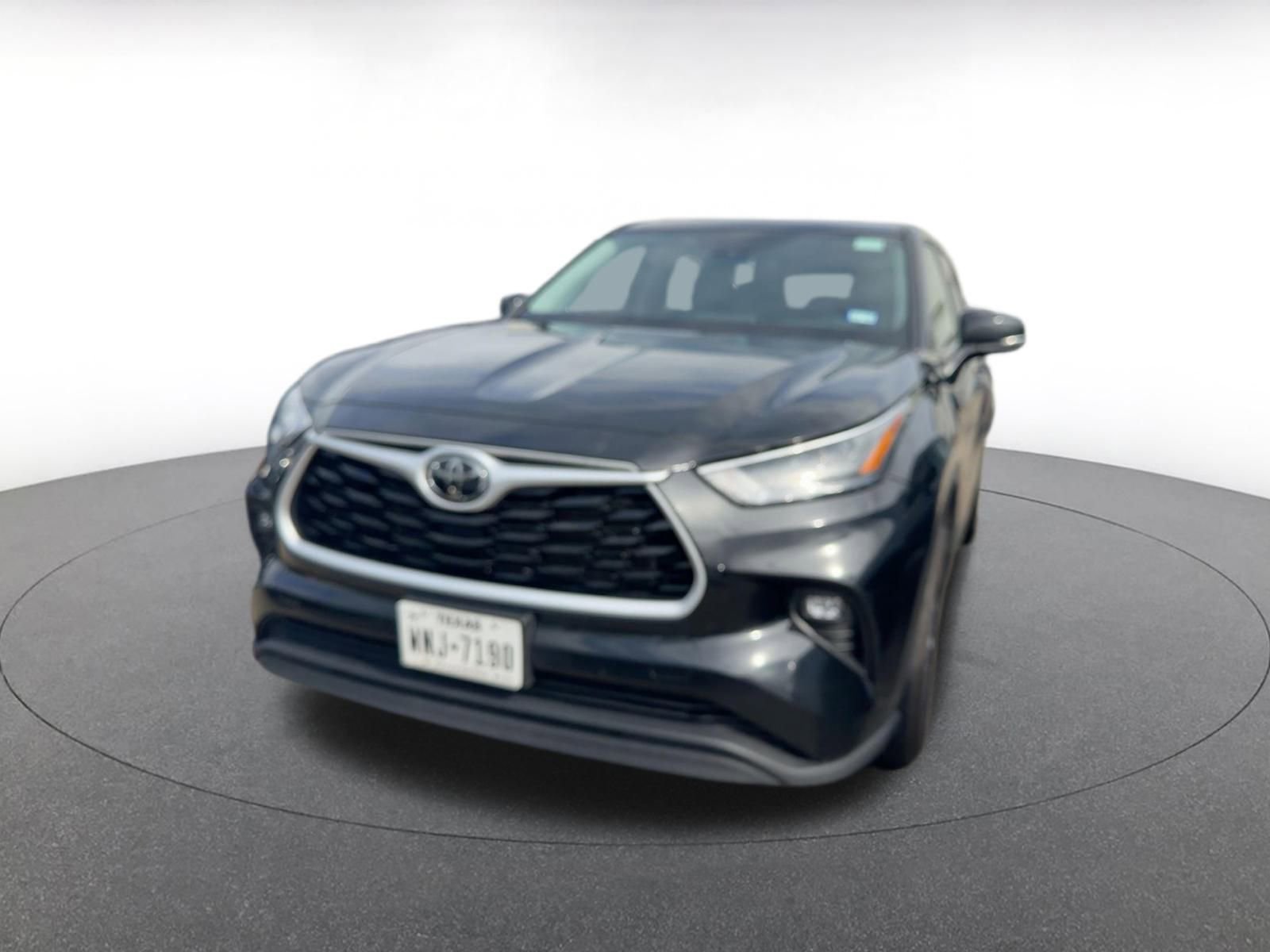 Thumbnail: 2025 Toyota Highlander - 2