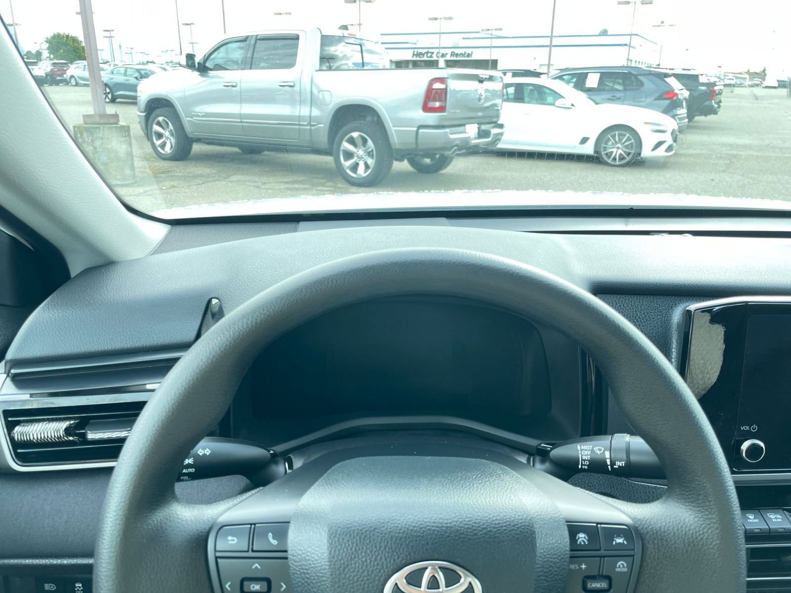 Thumbnail: 2025 Toyota Camry - 33