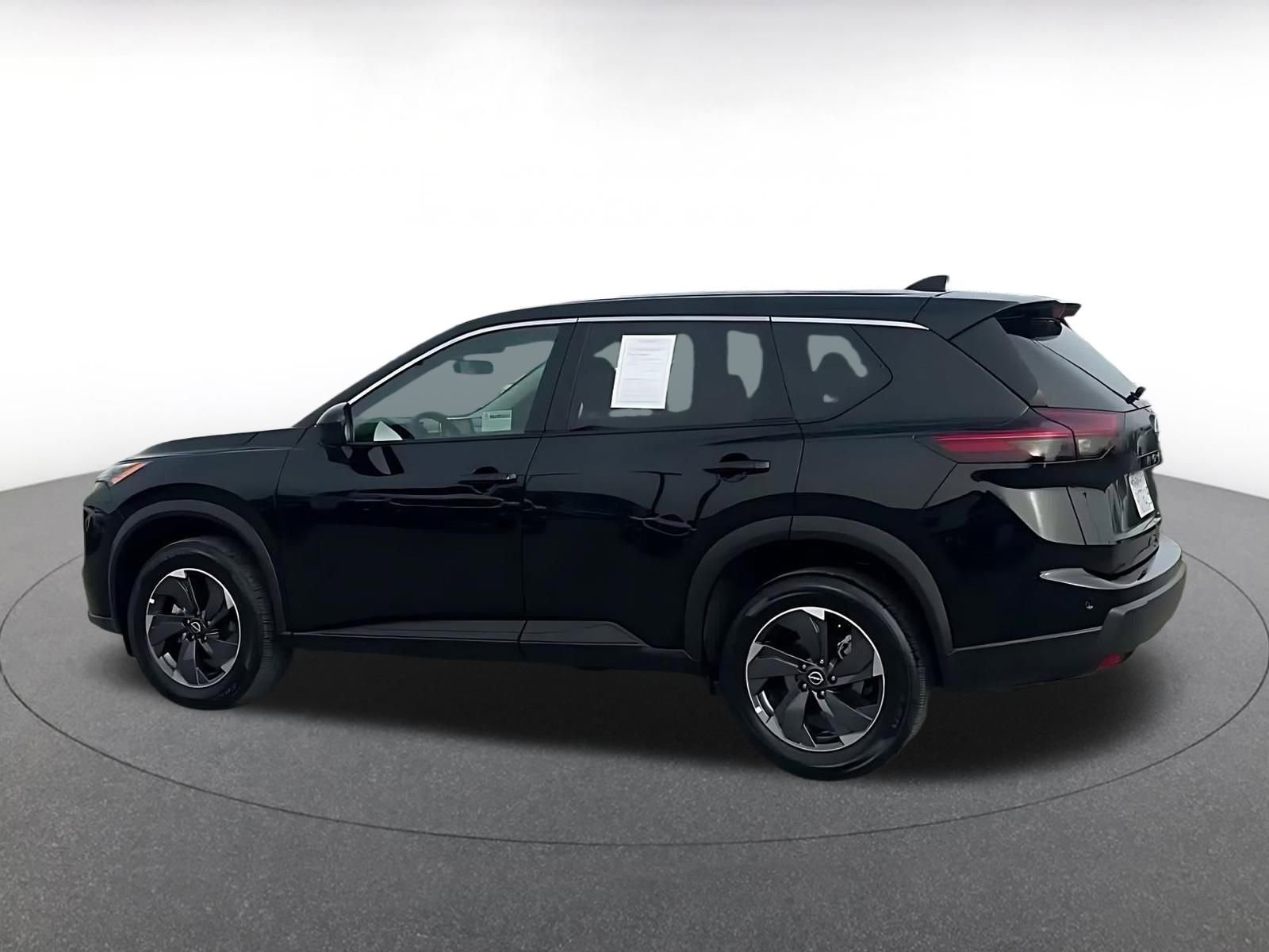 Thumbnail: 2025 Nissan Rogue - 10