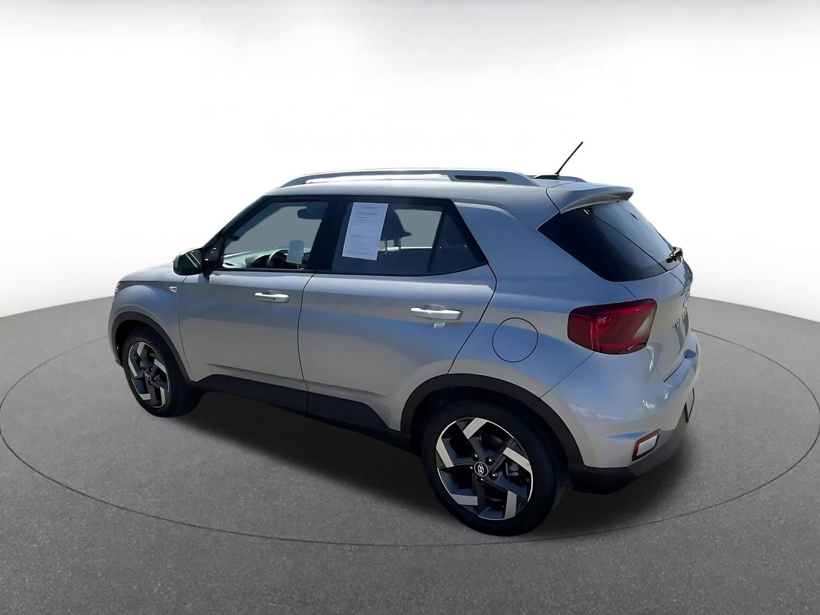 Thumbnail: 2025 Hyundai Venue - 10