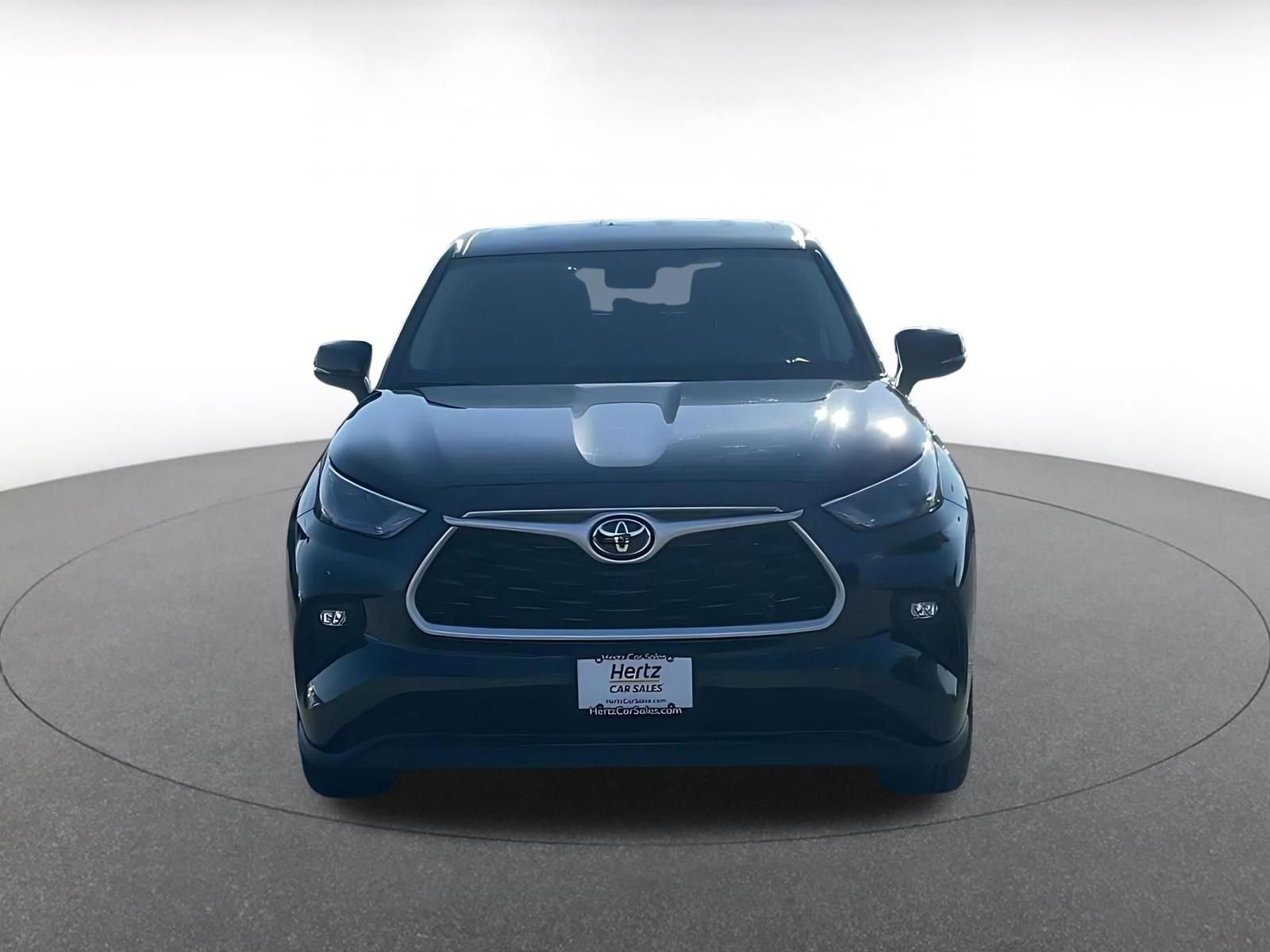 Thumbnail: 2025 Toyota Highlander - 3