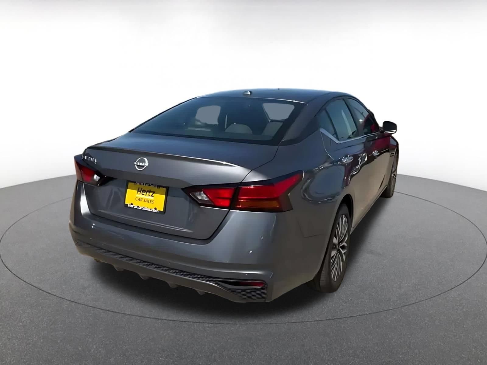 Thumbnail: 2025 Nissan Altima - 11