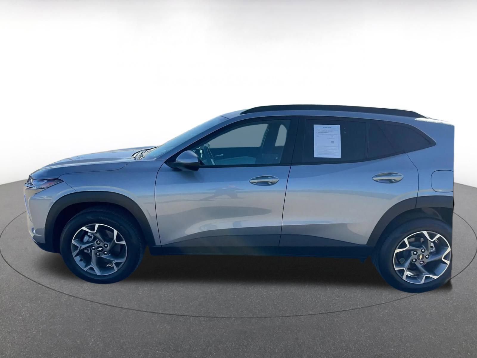 Thumbnail: 2025 Chevrolet Trax - 9