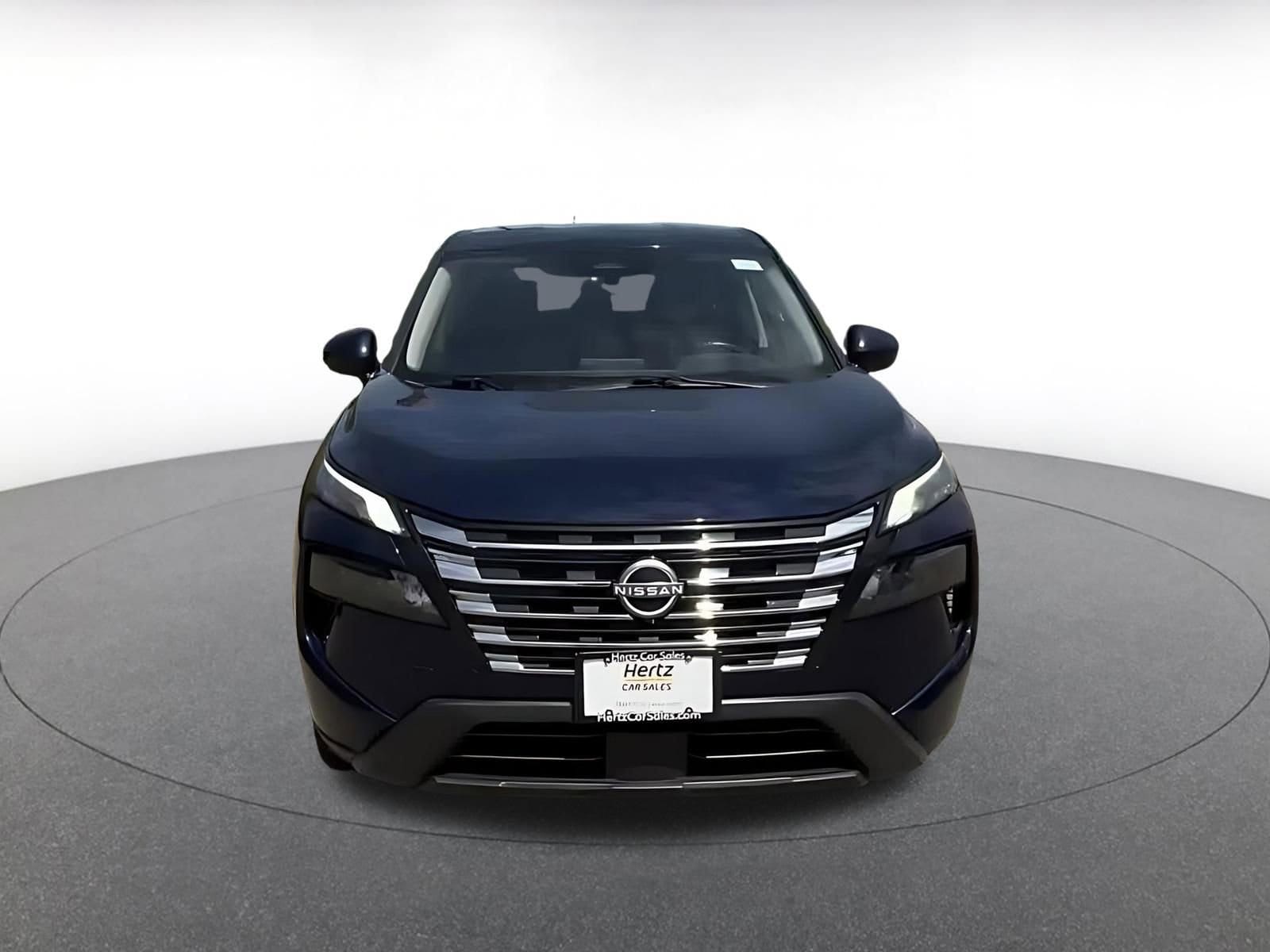 Thumbnail: 2025 Nissan Rogue - 4