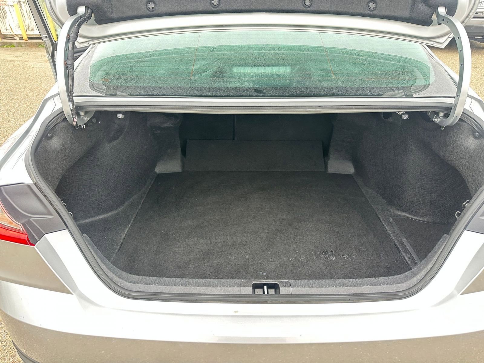 Thumbnail: 2025 Toyota Camry - 31