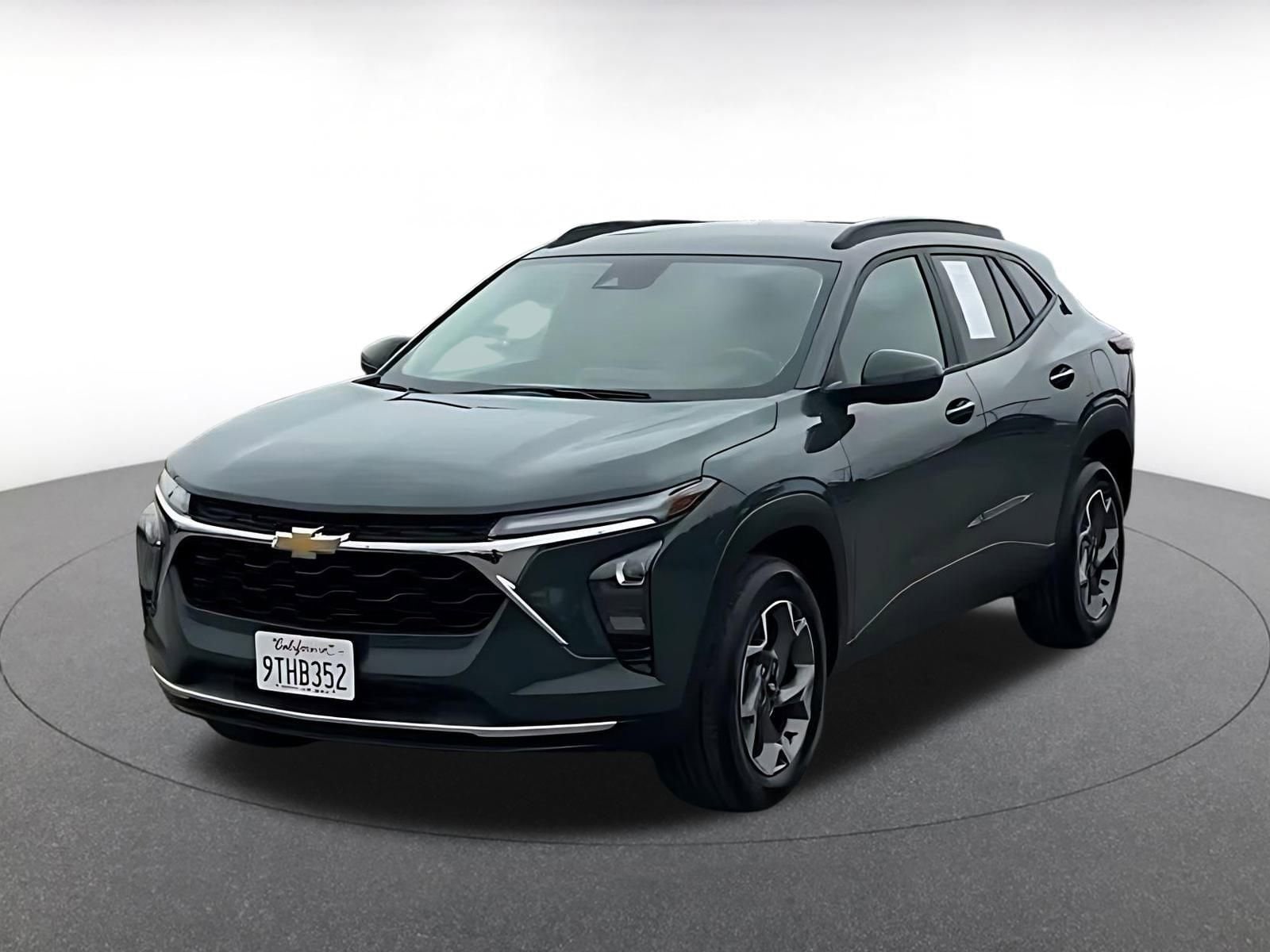 Thumbnail: 2025 Chevrolet Trax - 7