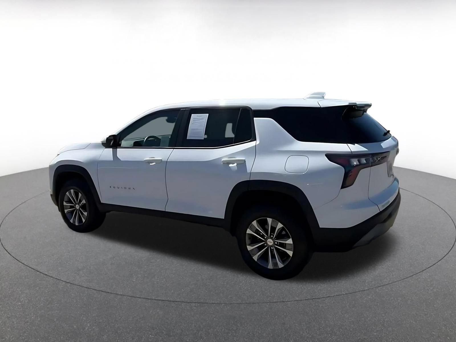 Thumbnail: 2025 Chevrolet Equinox - 9
