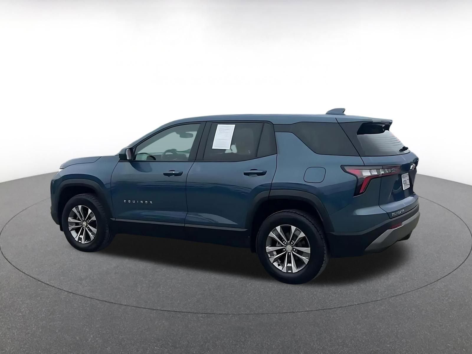 Thumbnail: 2025 Chevrolet Equinox - 10