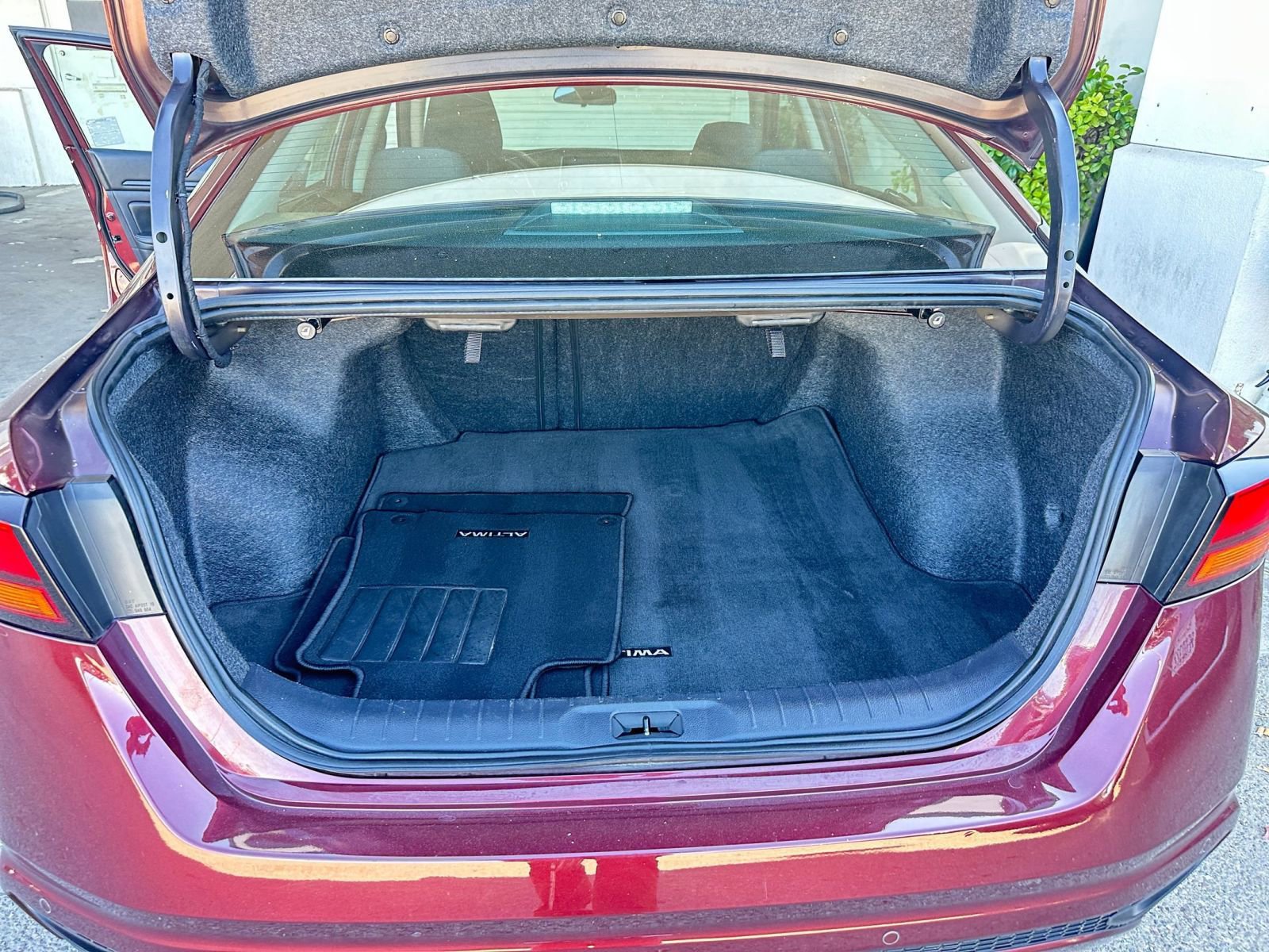 Thumbnail: 2024 Nissan Altima - 31