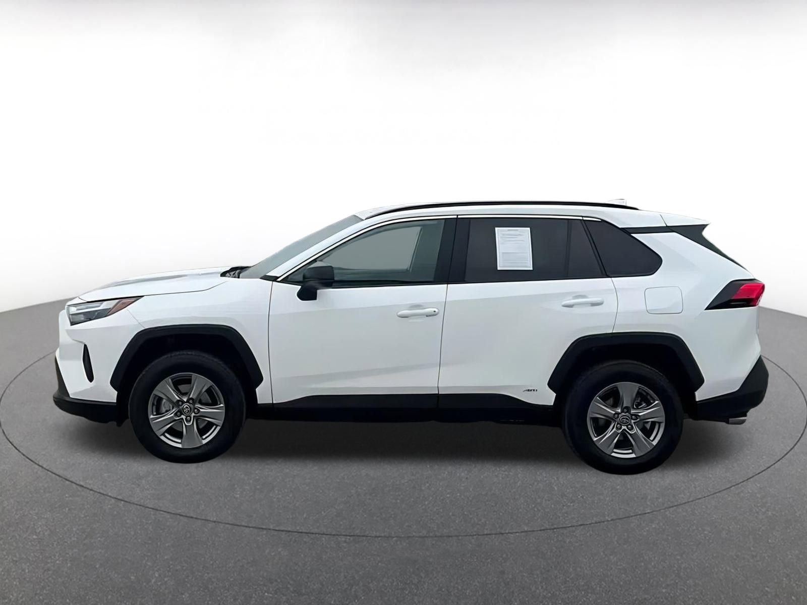 Thumbnail: 2025 Toyota RAV4 - 9