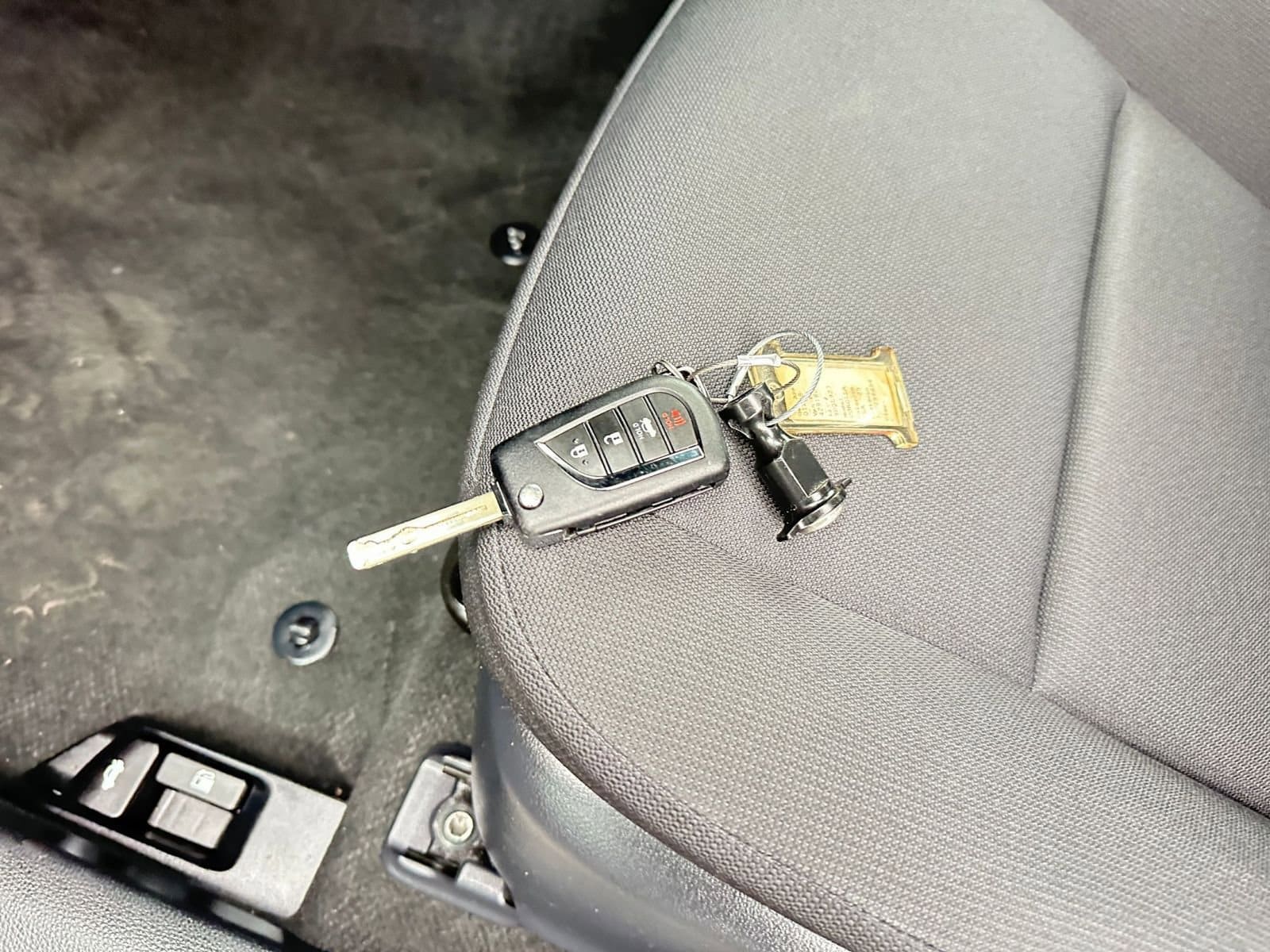 Thumbnail: 2025 Toyota Corolla - 22