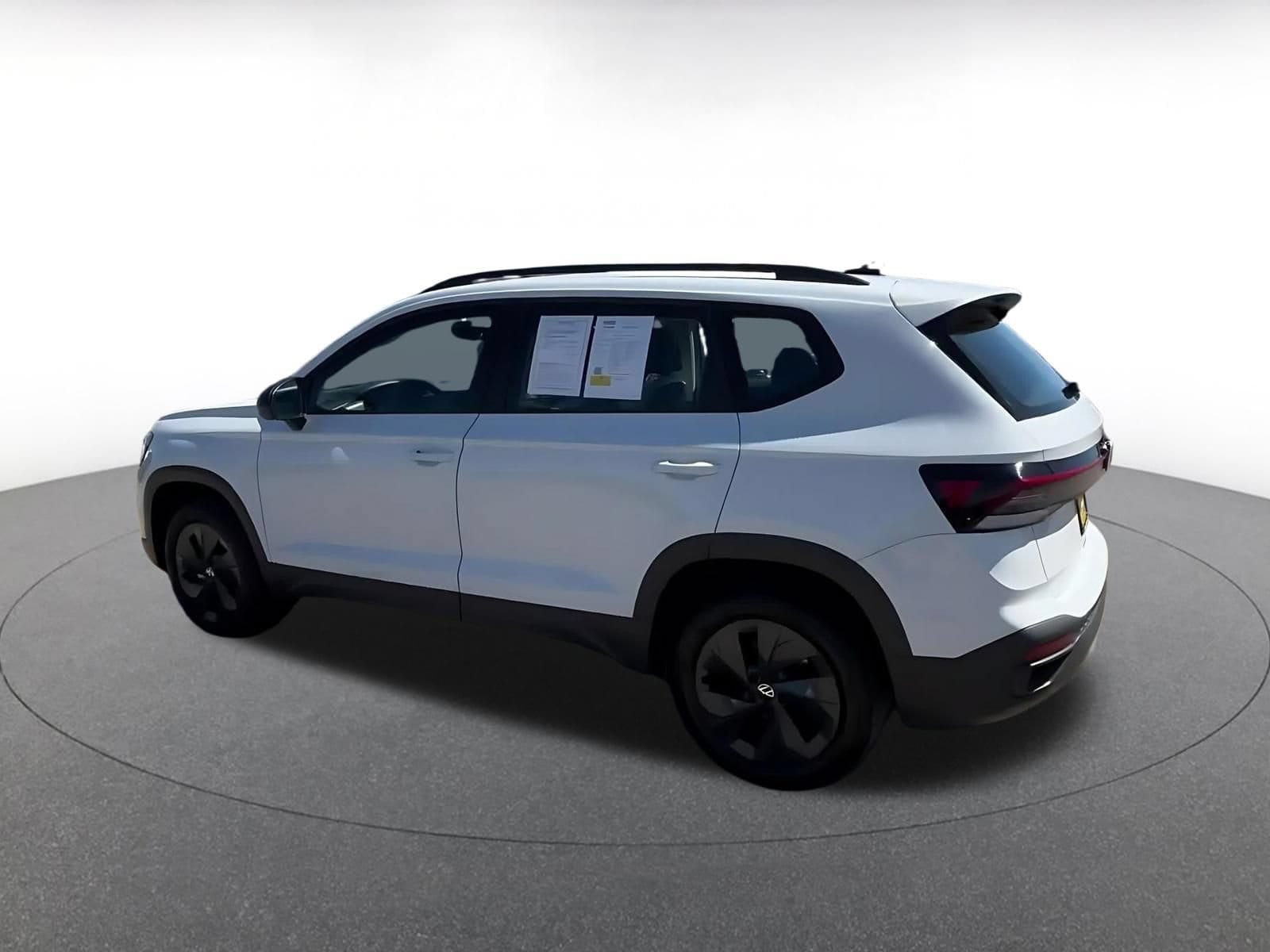 Thumbnail: 2026 Volkswagen Taos - 11