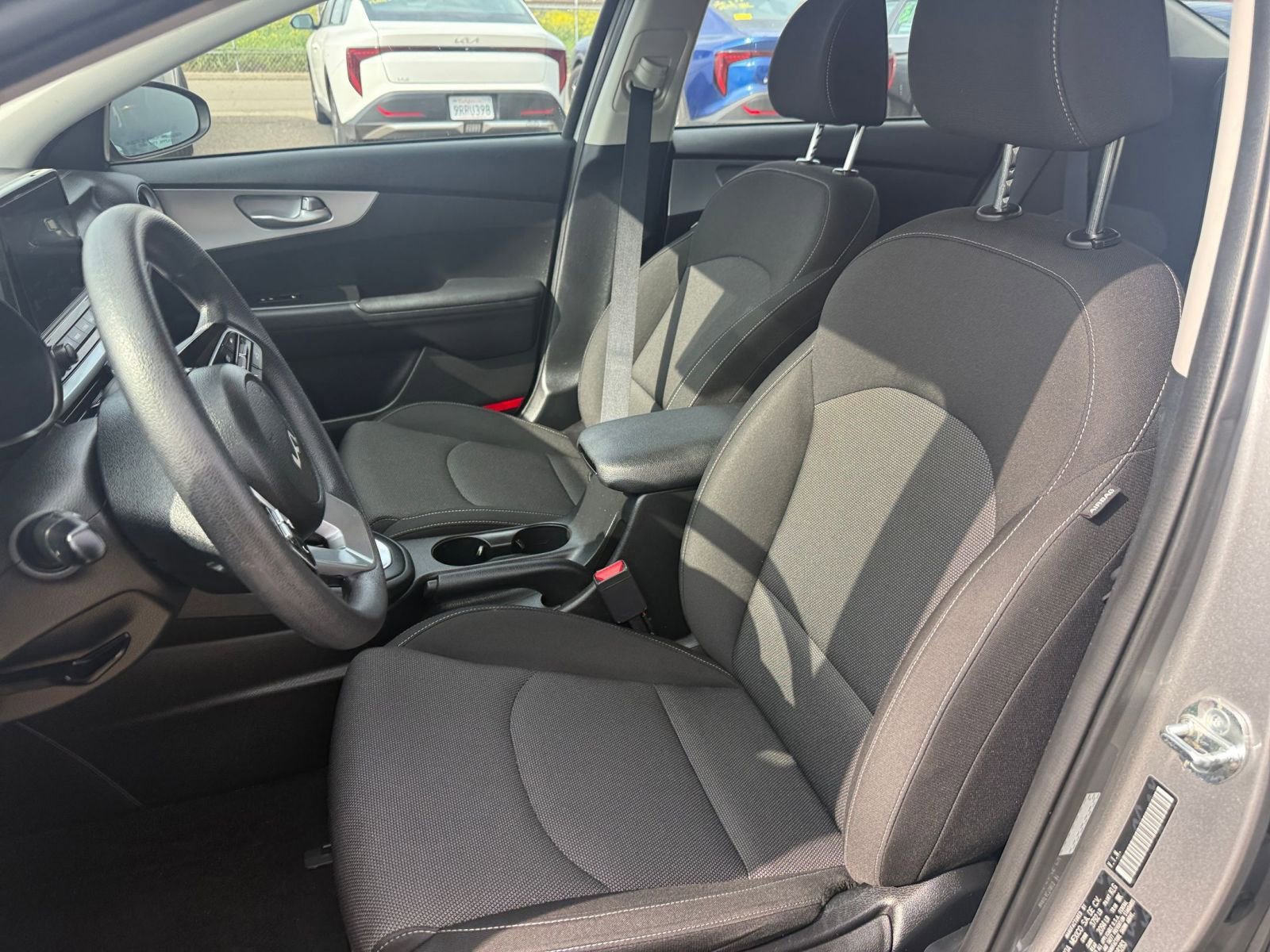 Thumbnail: 2023 Kia Forte - 34