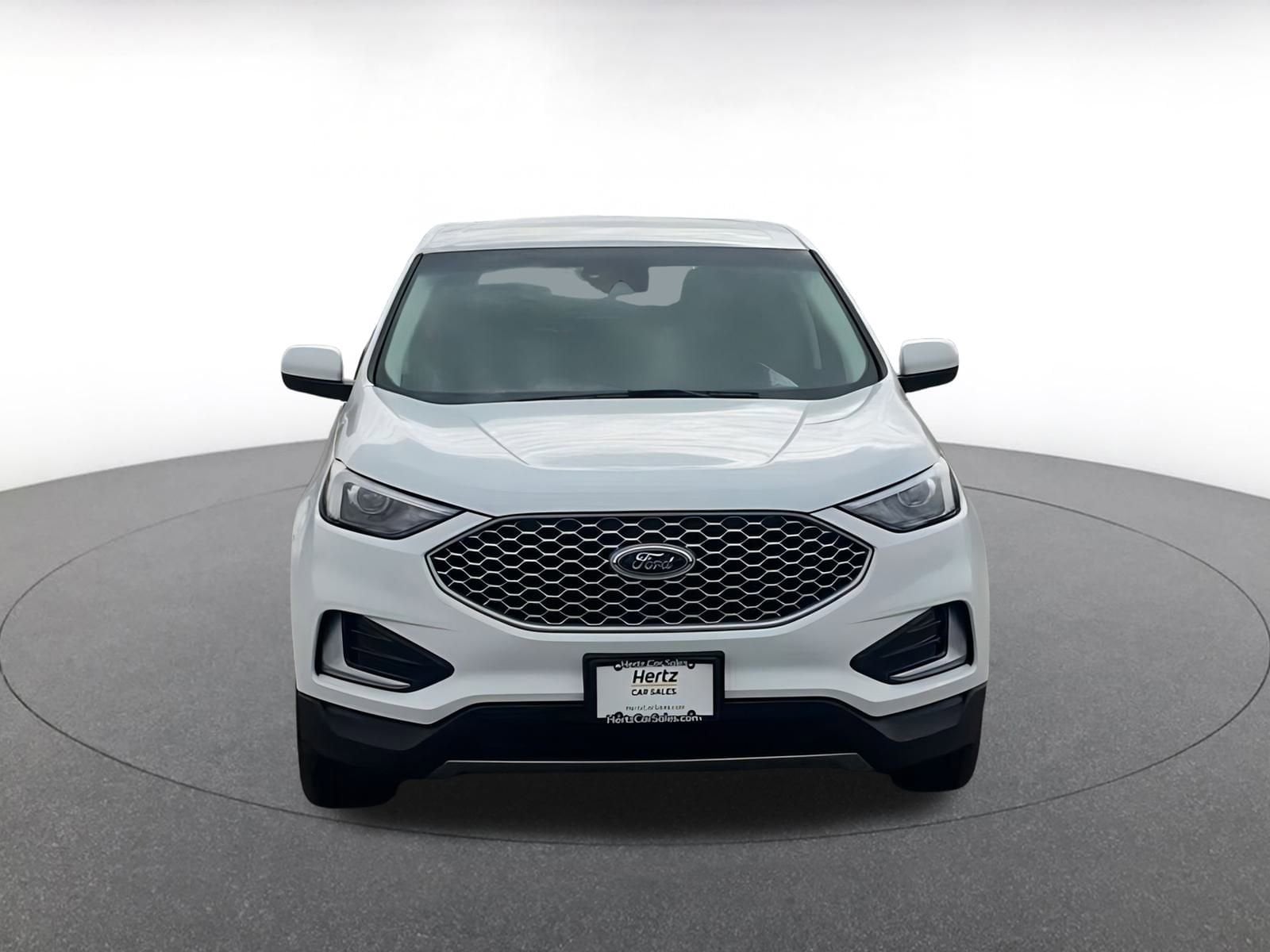 Thumbnail: 2023 Ford Edge - 4