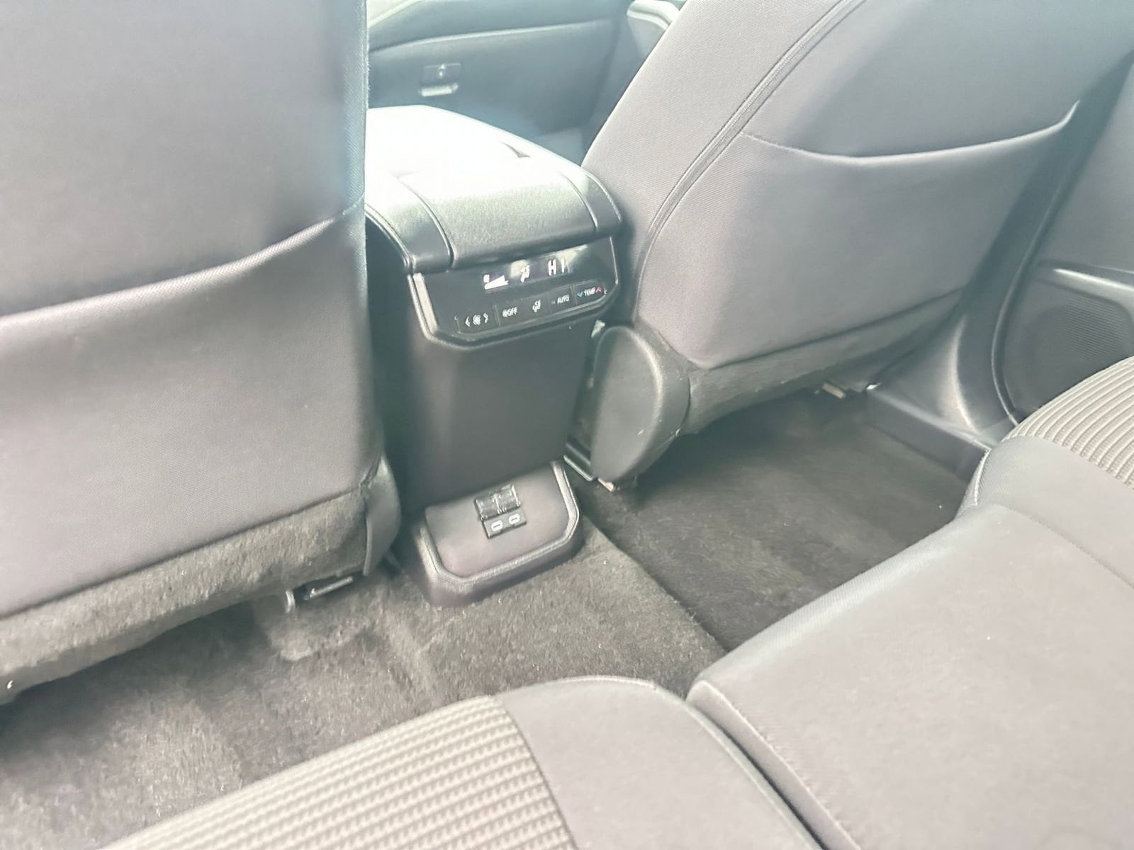 Thumbnail: 2025 Toyota Highlander - 25