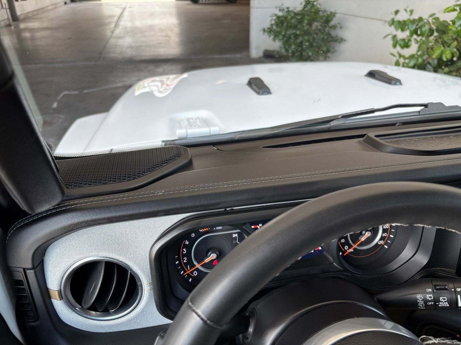 Thumbnail: 2025 Jeep Wrangler - 34