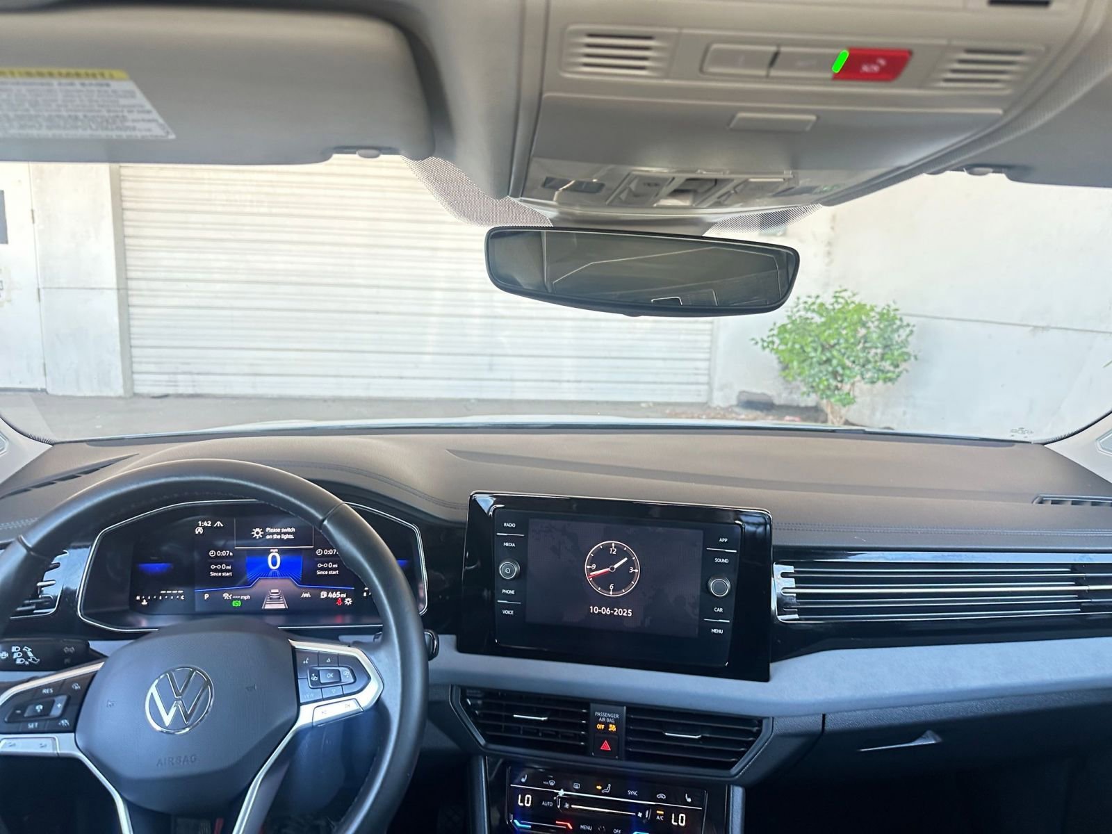 Thumbnail: 2025 Volkswagen Jetta - 33