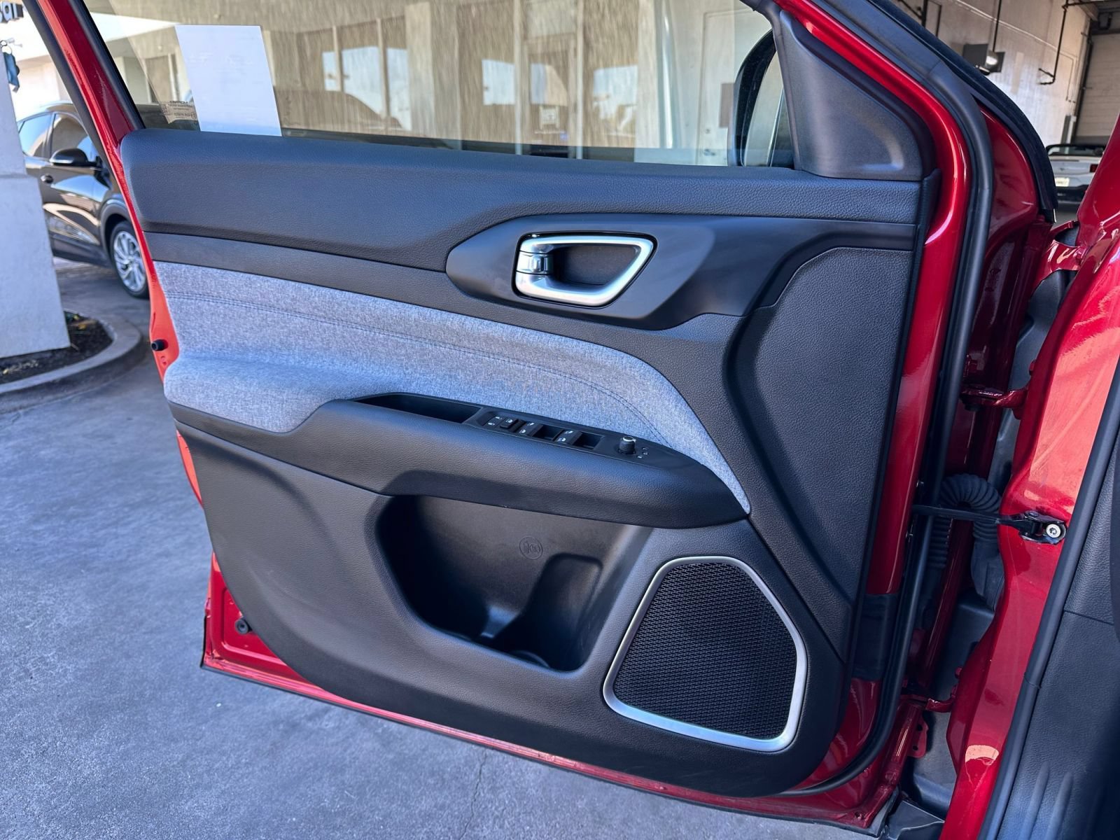 Thumbnail: 2025 Jeep Compass - 15