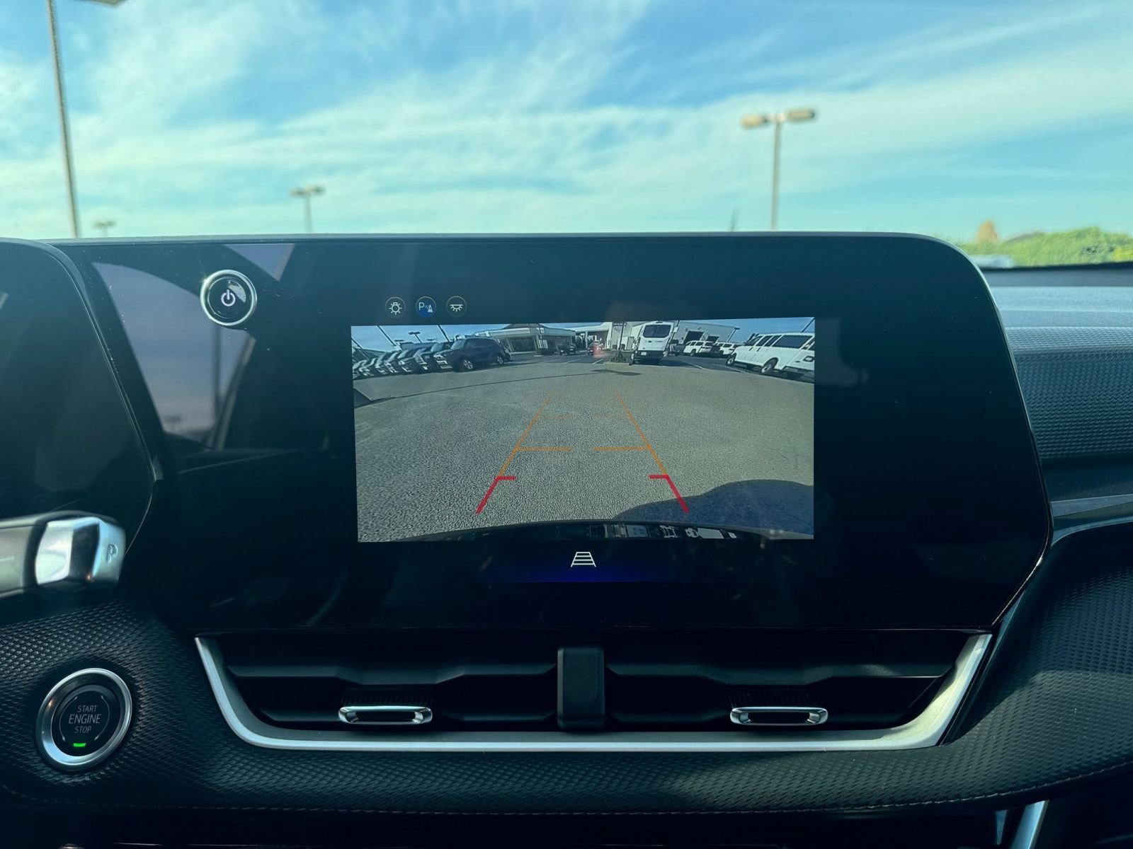 Thumbnail: 2025 Chevrolet Equinox - 17