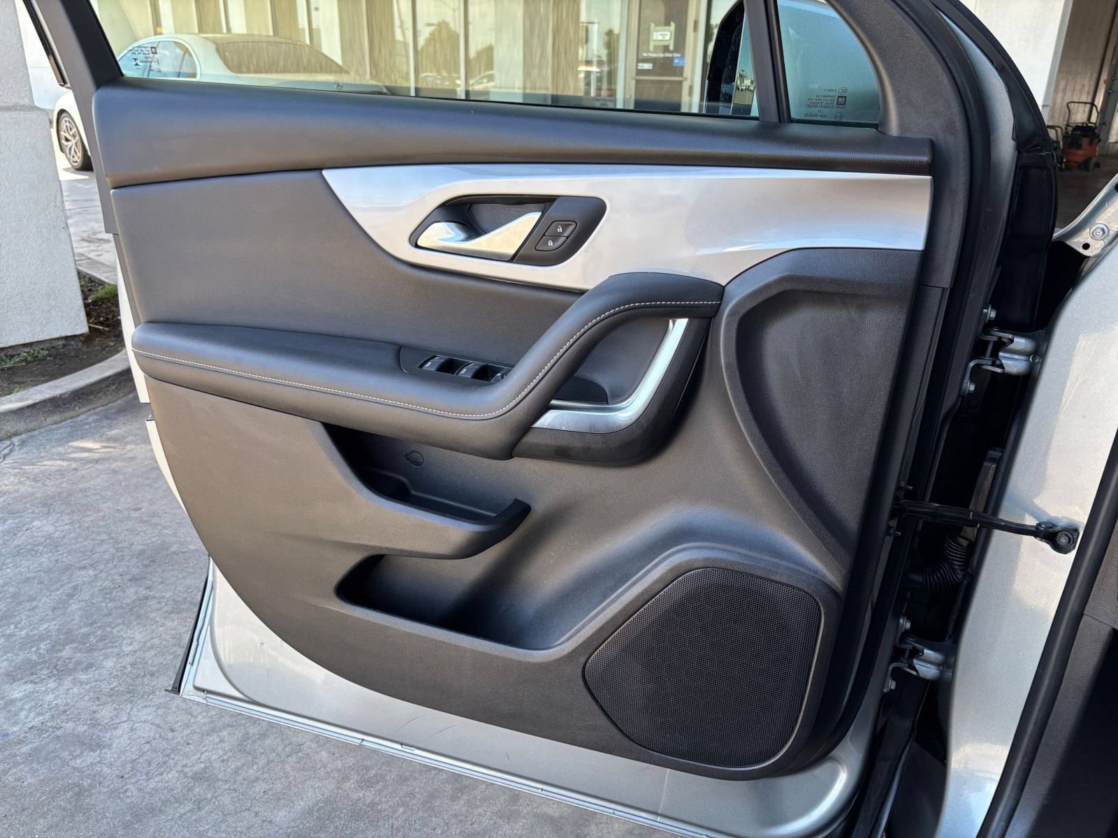 Thumbnail: 2025 Chevrolet Blazer - 18