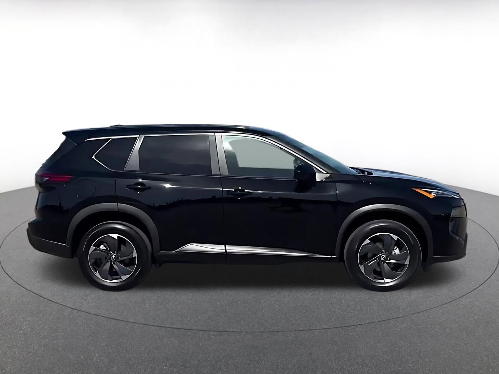 Thumbnail: 2025 Nissan Rogue - 16