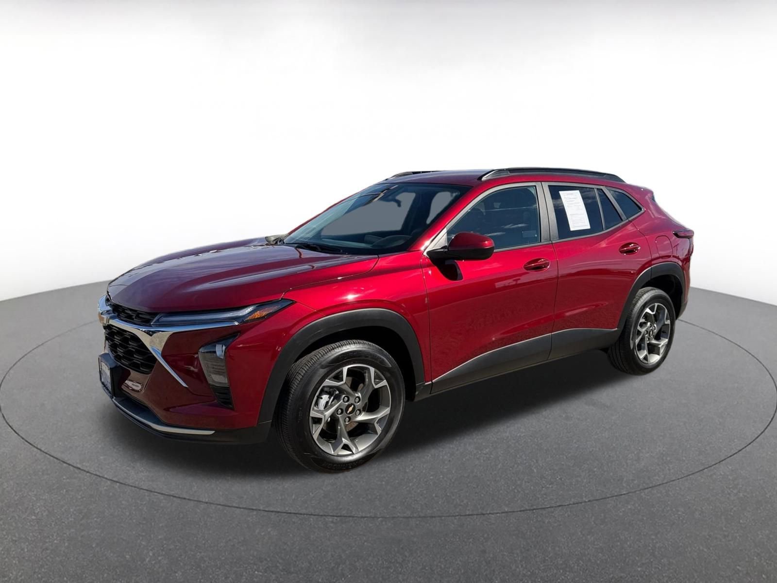 Thumbnail: 2025 Chevrolet Trax - 3