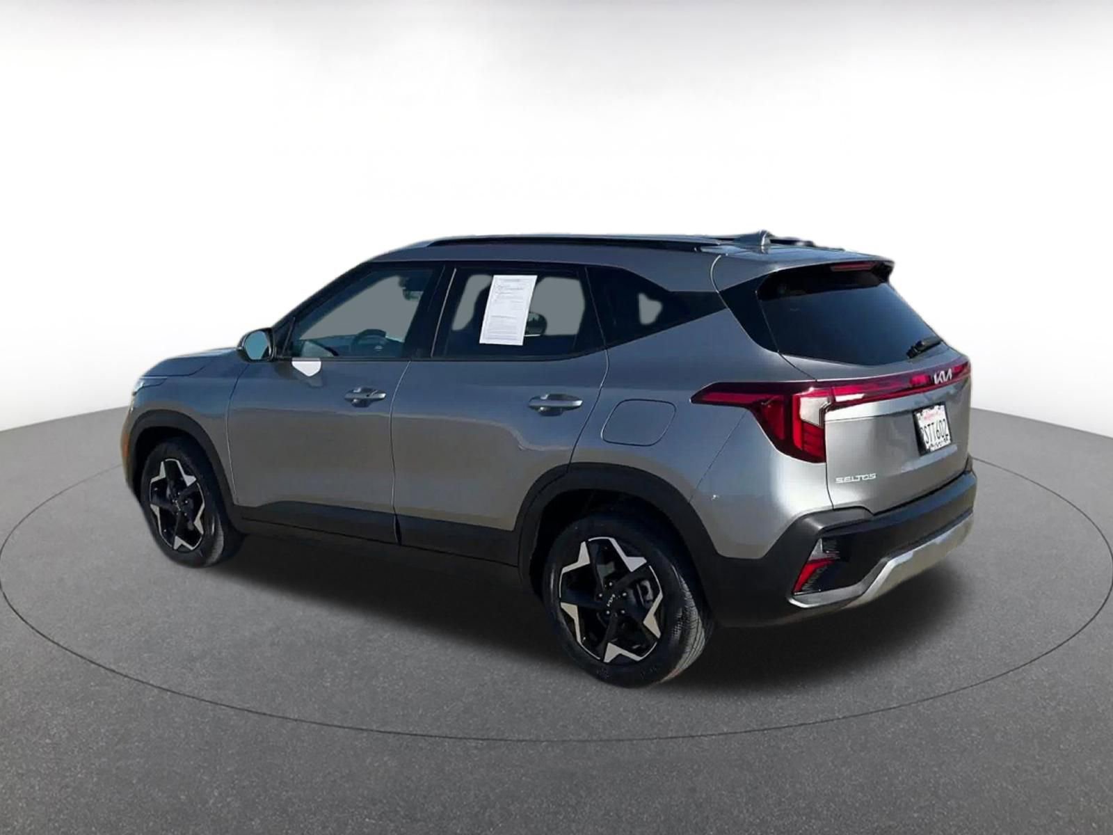 Thumbnail: 2025 Kia Seltos - 10