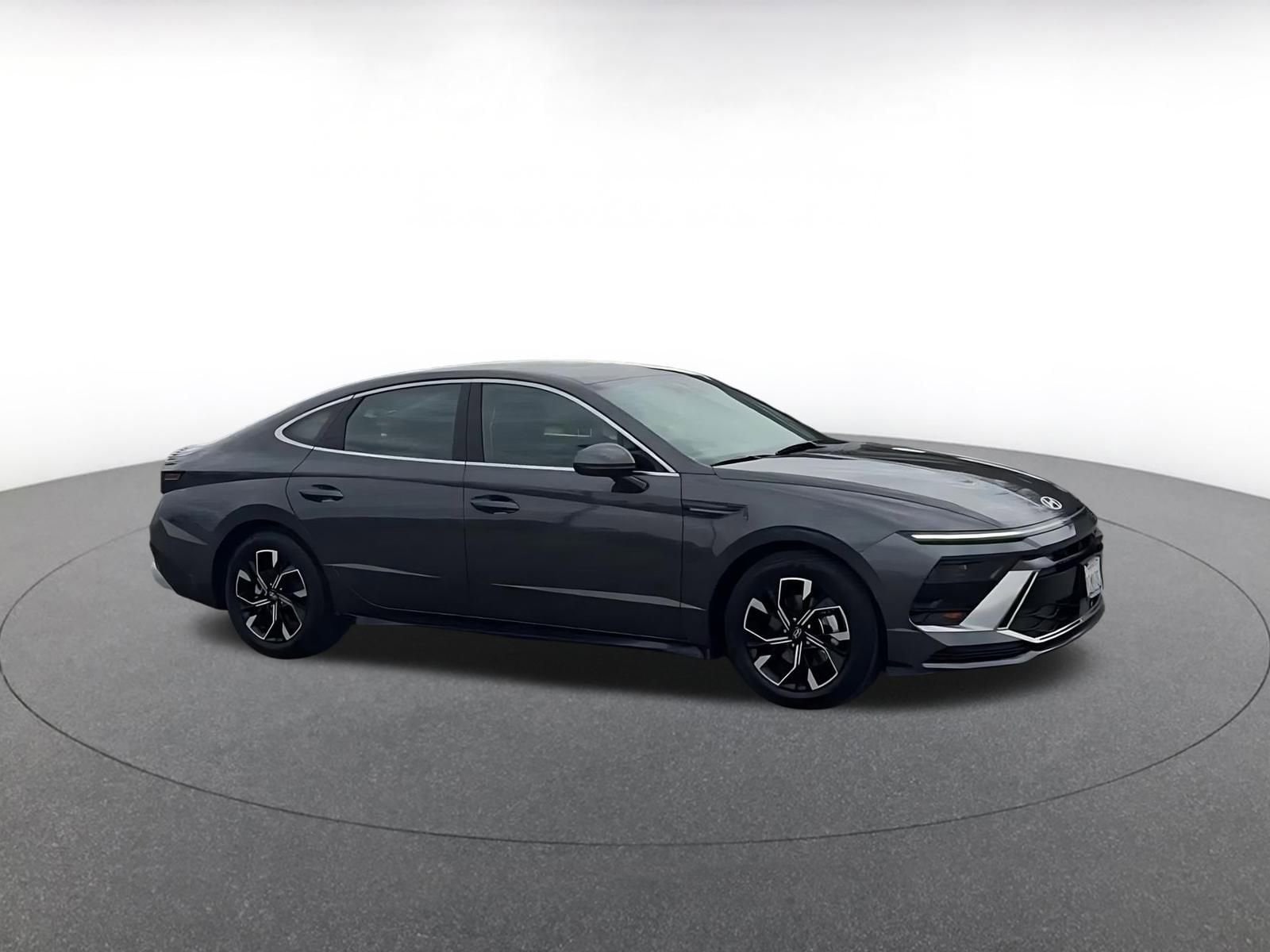 Thumbnail: 2025 Hyundai Sonata - 1