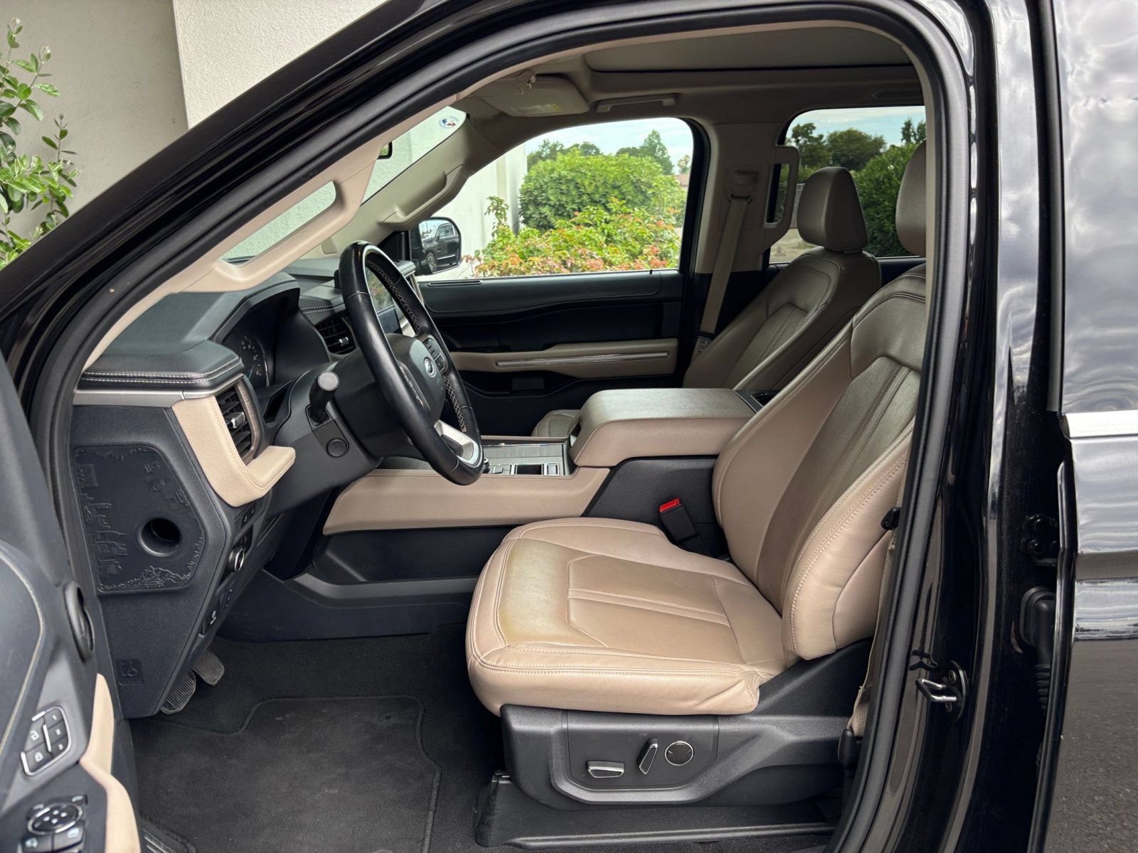 Thumbnail: 2024 Ford Expedition - 30