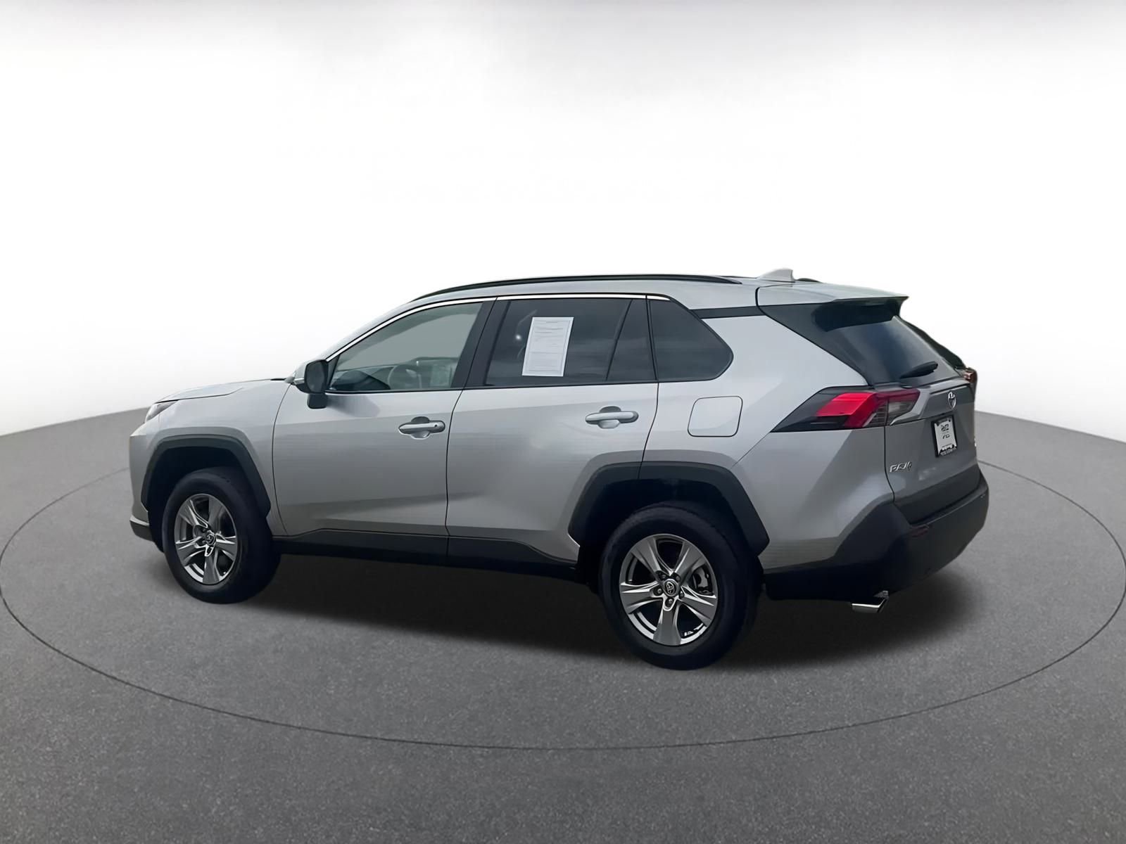 Thumbnail: 2025 Toyota RAV4 - 10