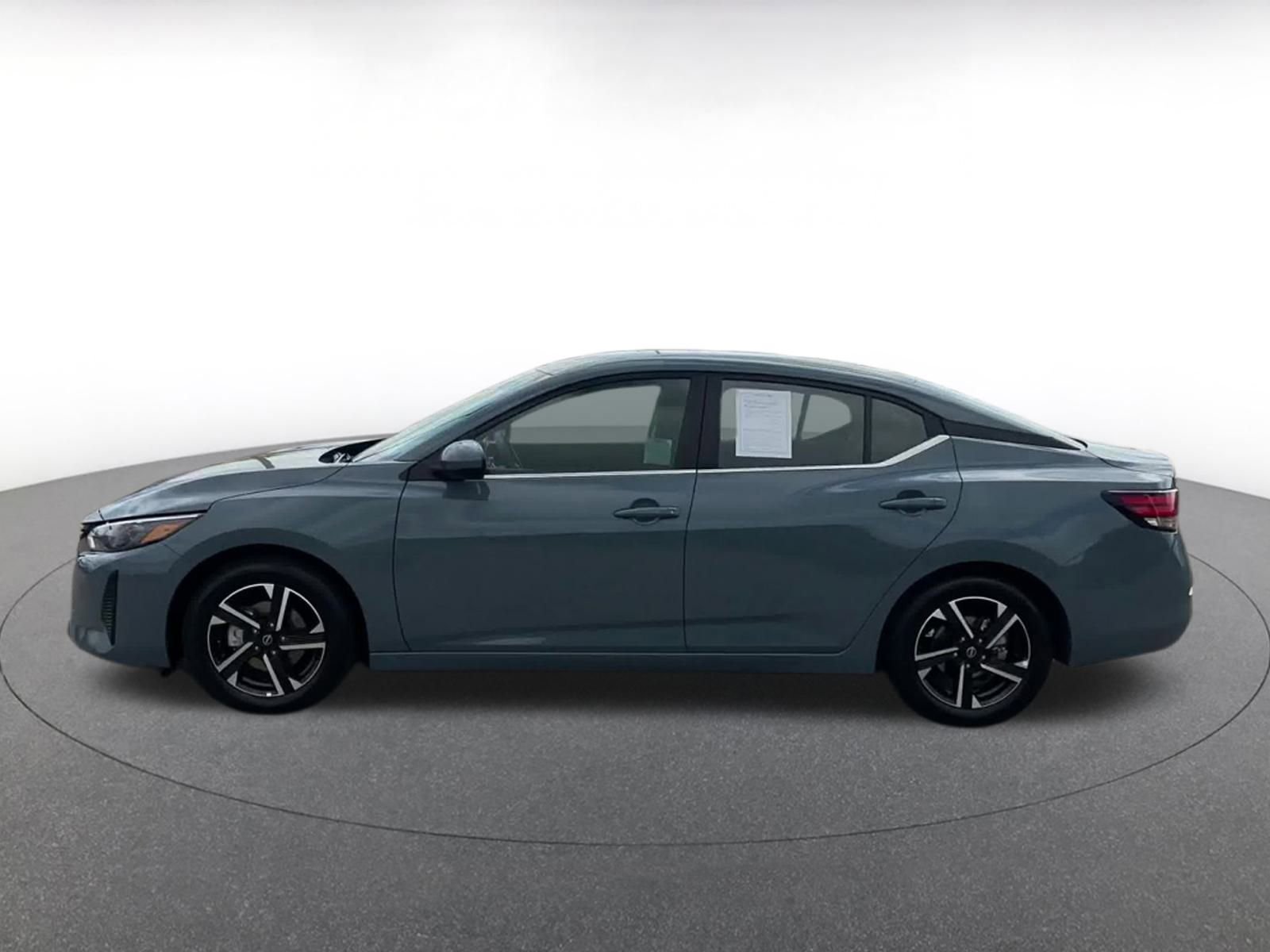 Thumbnail: 2024 Nissan Sentra - 9
